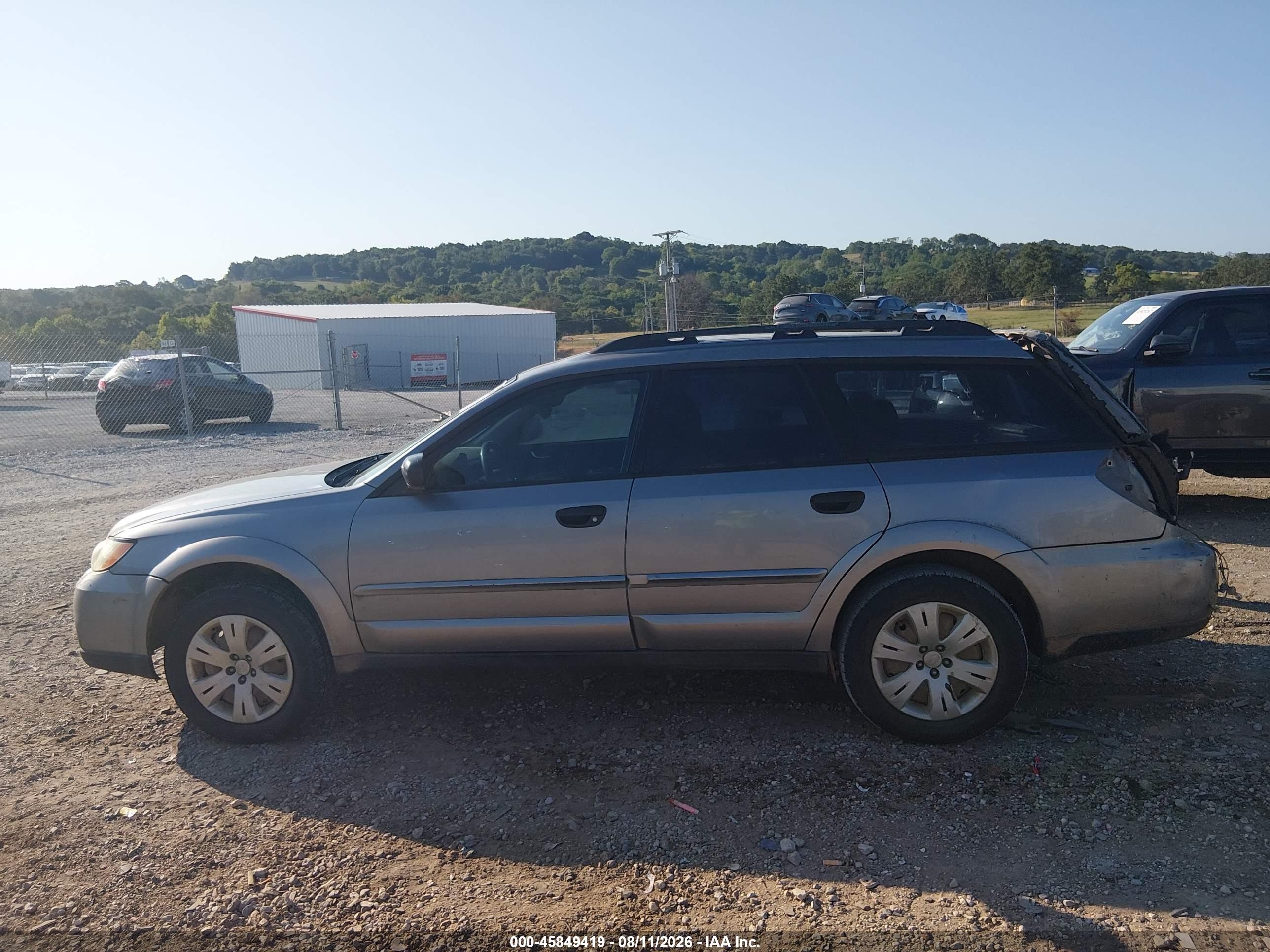2008 Subaru Outback   Silver vin: 4S4BP60C987313578