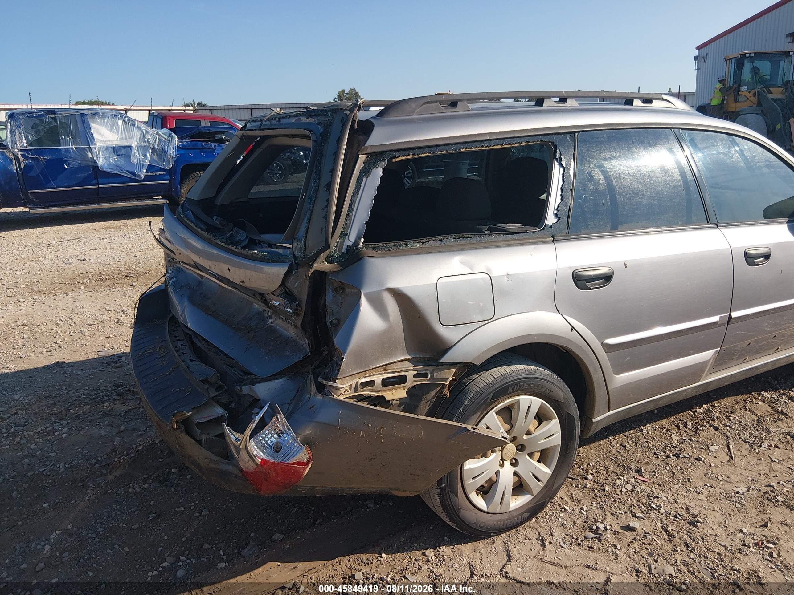2008 Subaru Outback   Silver vin: 4S4BP60C987313578