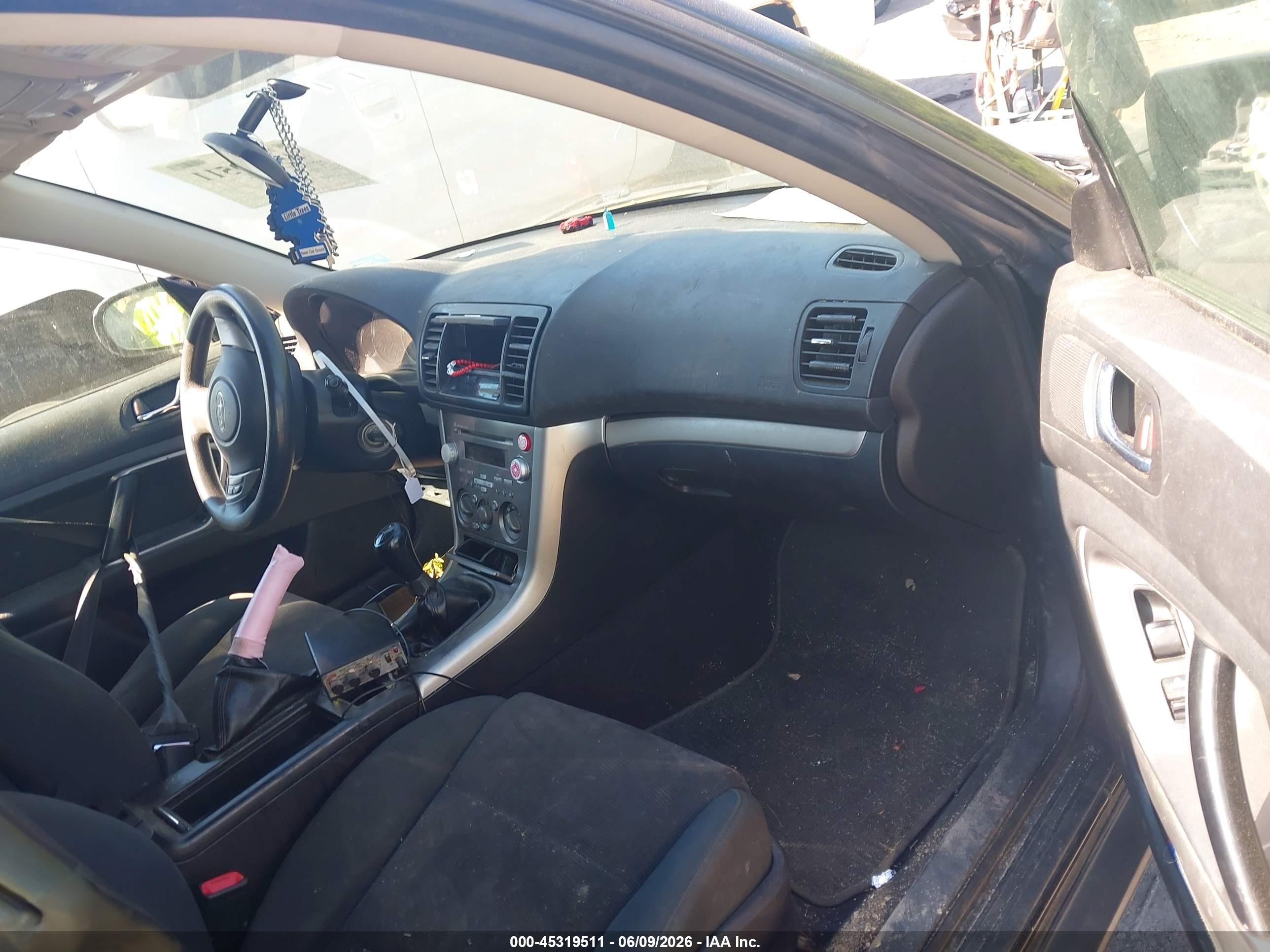 2008 Subaru Outback   Black vin: 4S4BP60CX86358552