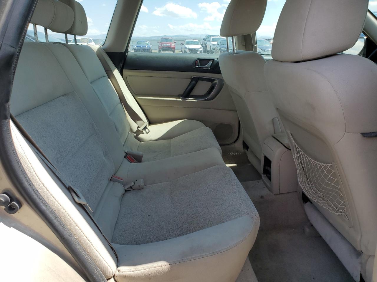 2008 Subaru Outback Beige vin: 4S4BP60CX87304601