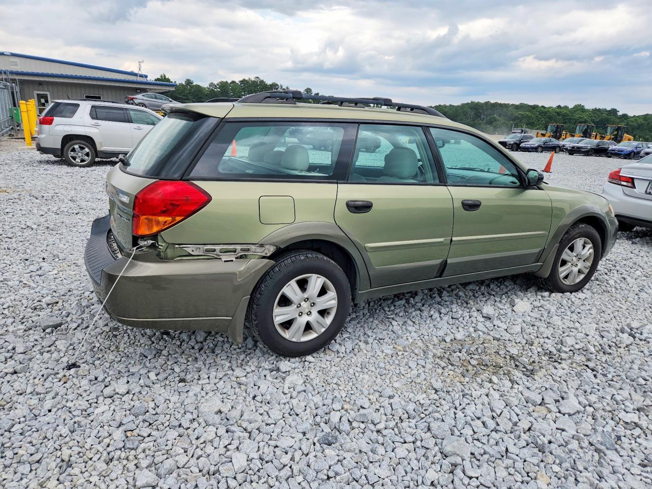 2005 Subaru Legacy Outback 2.5i Бежевый vin: 4S4BP61C057315133