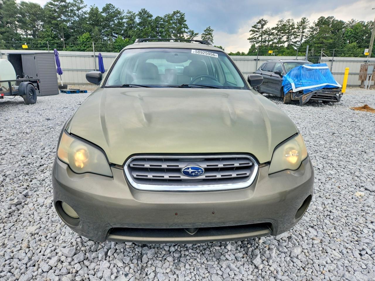 2005 Subaru Legacy Outback 2.5i Бежевый vin: 4S4BP61C057315133