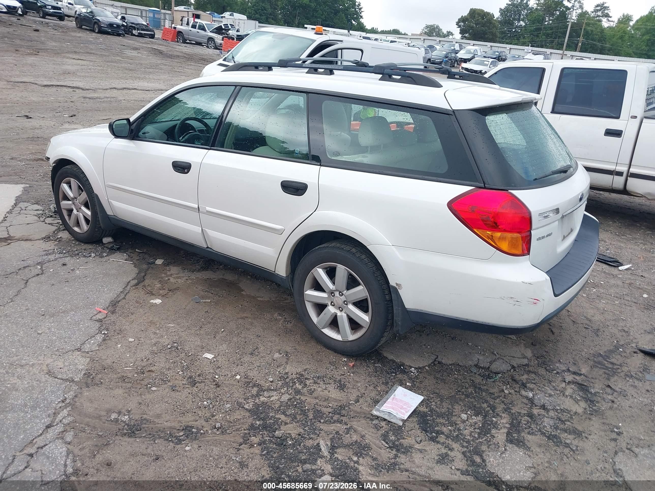 2006 Subaru Legacy   White vin: 4S4BP61C067318020