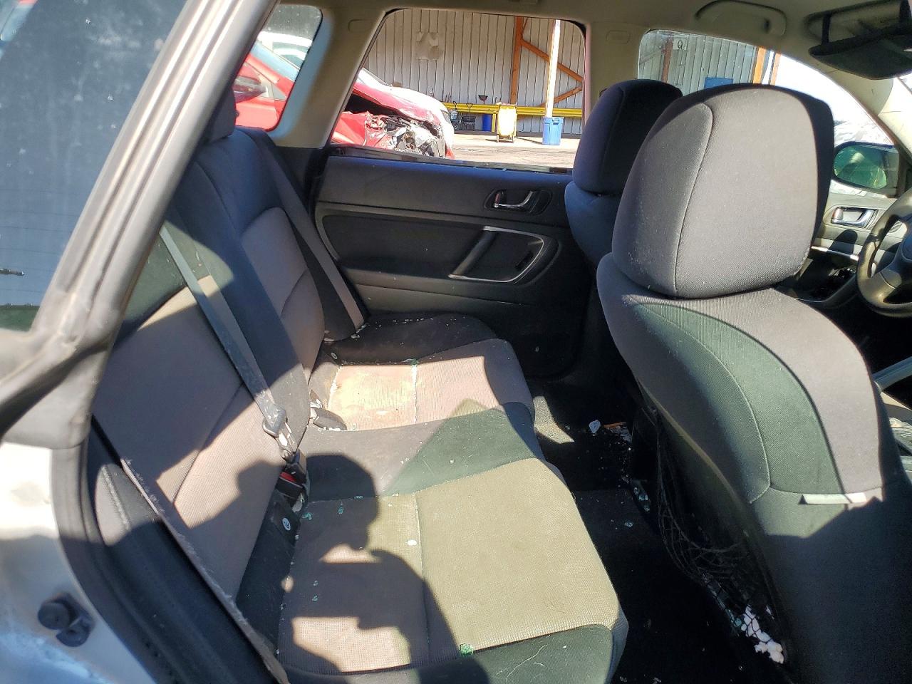 2007 Subaru Outback Outback 2.5i Silver vin: 4S4BP61C077321730