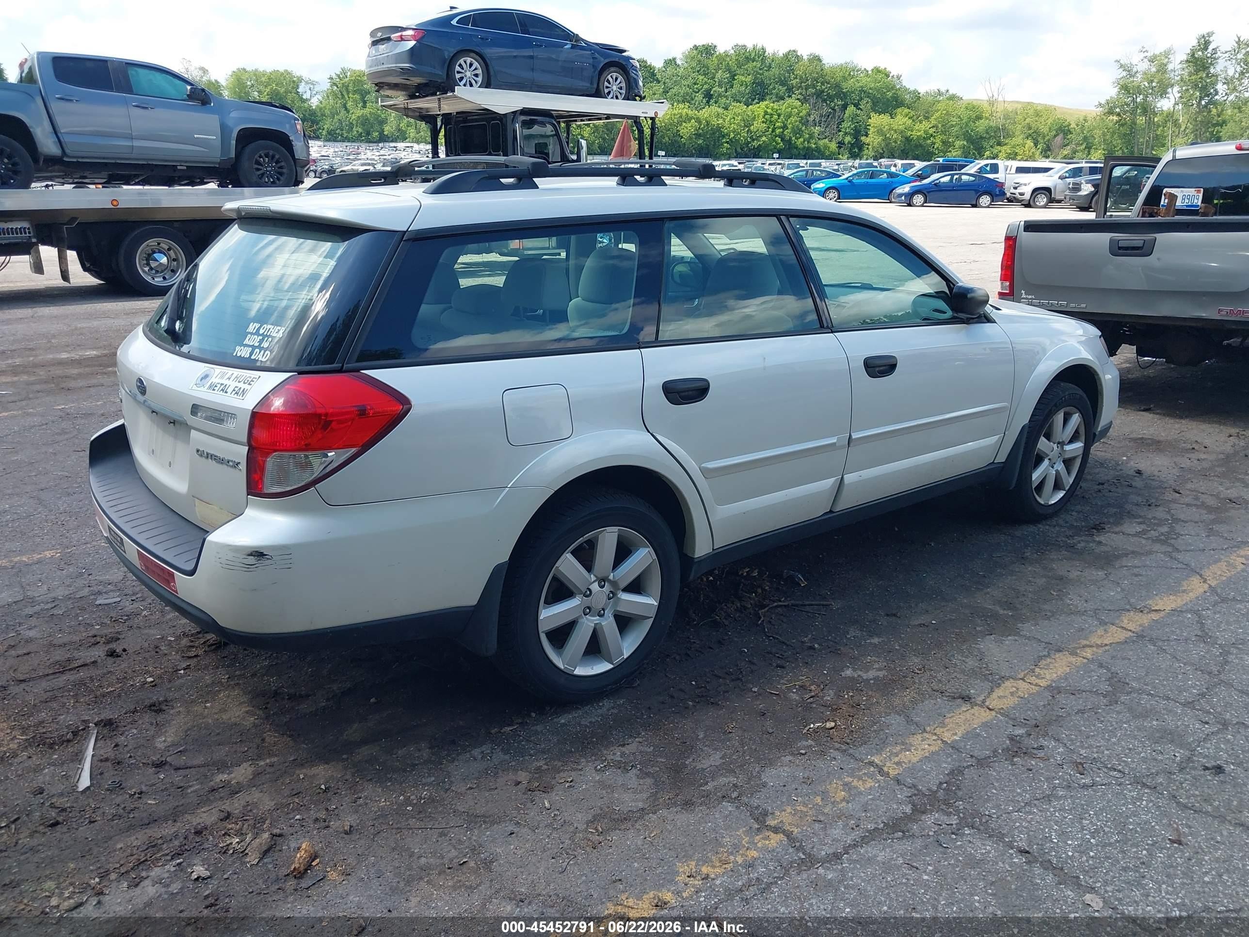 2009 Subaru Outback 2.5i White vin: 4S4BP61C097311296
