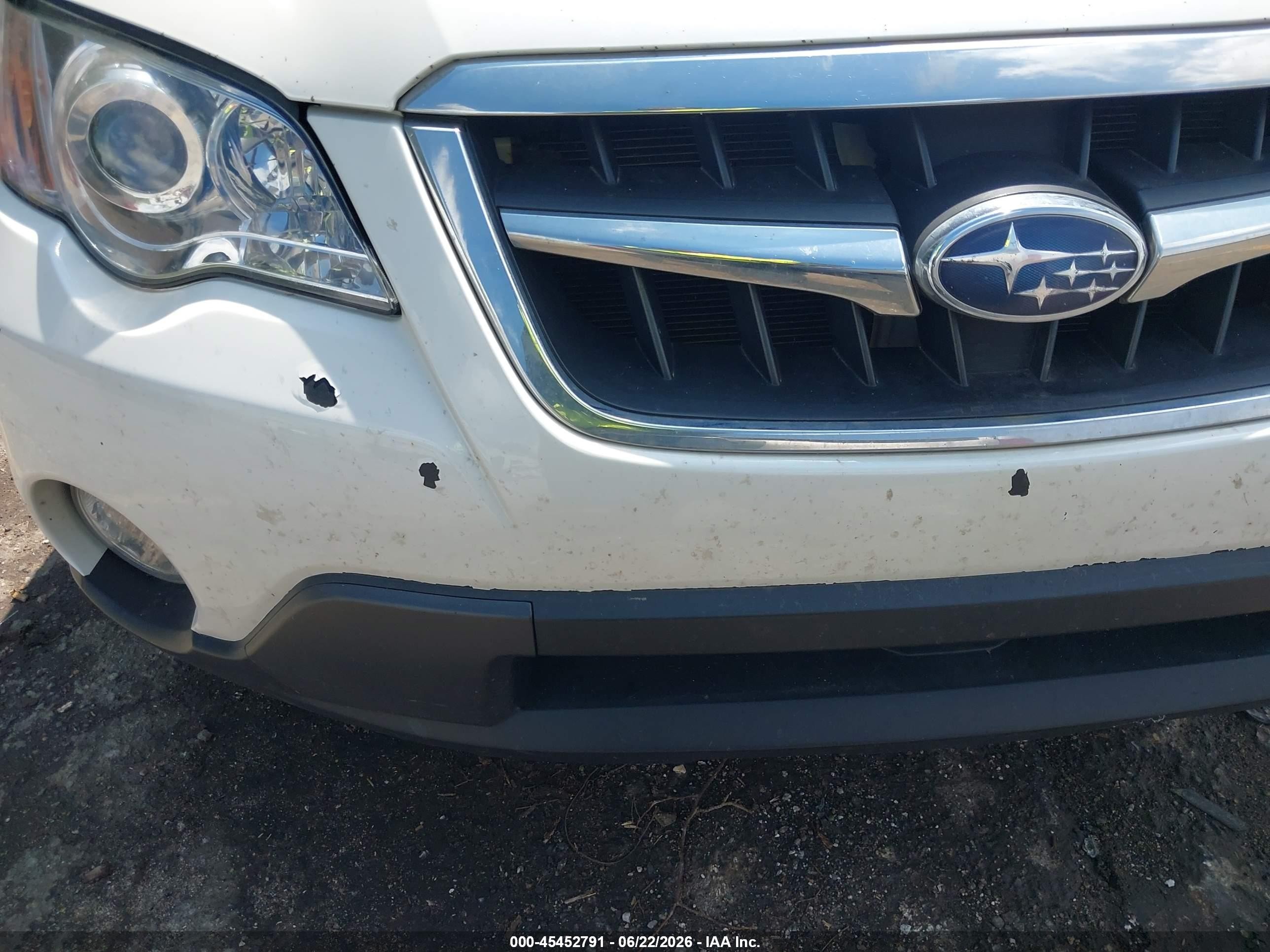 2009 Subaru Outback 2.5i White vin: 4S4BP61C097311296