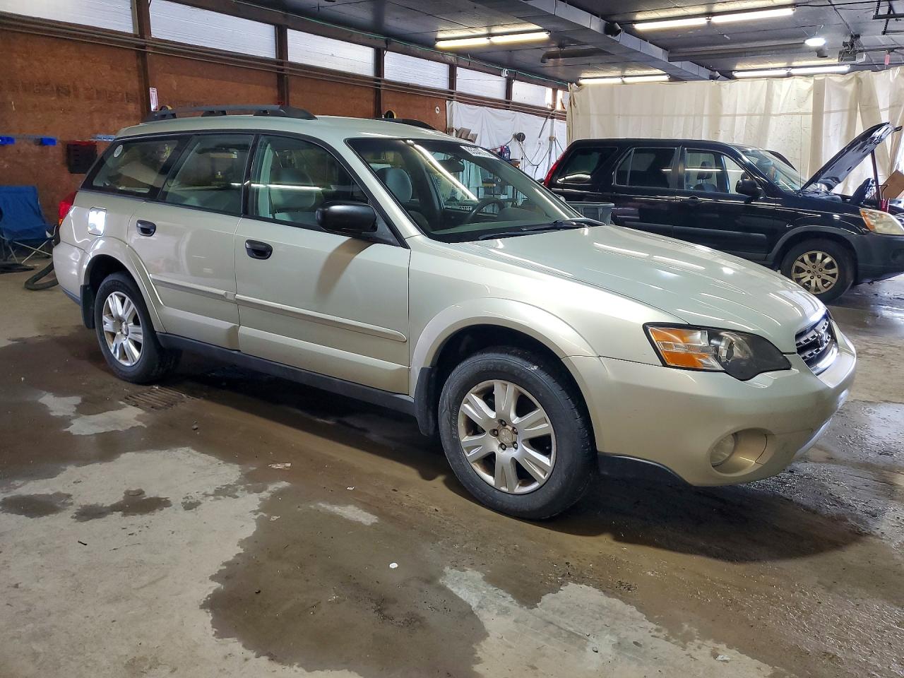 2005 Subaru Outback Кремовый vin: 4S4BP61C157362560