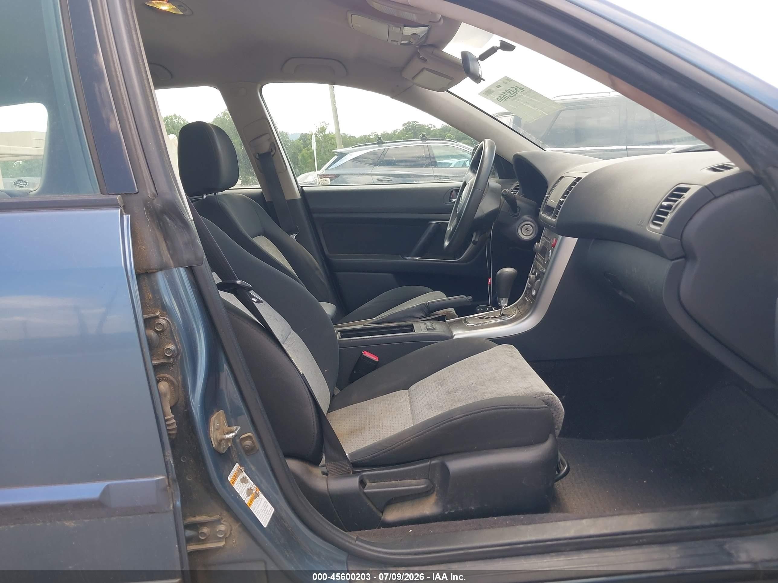 2005 Subaru Outback 2.5i Blue vin: 4S4BP61C157374627