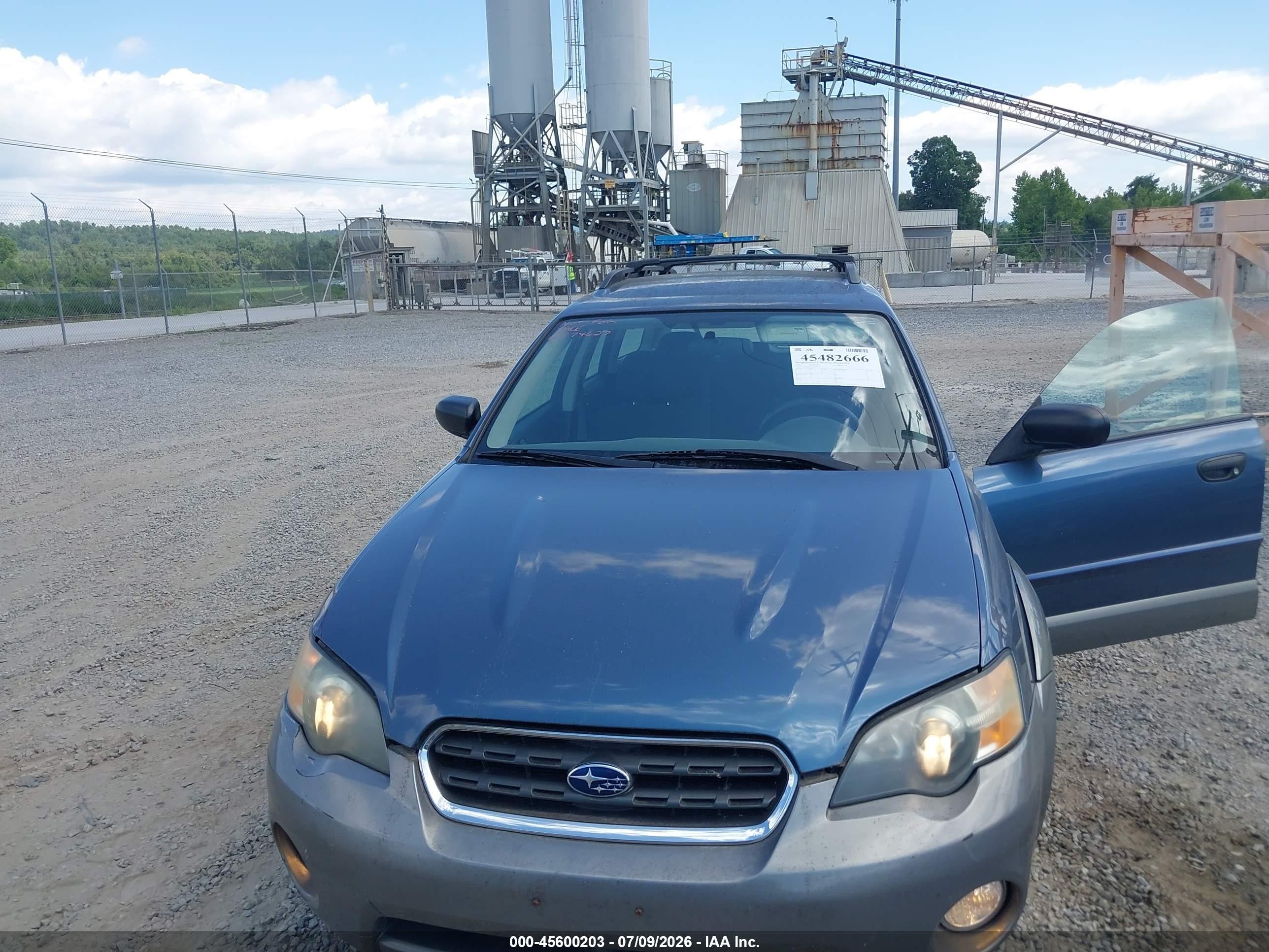 2005 Subaru Outback 2.5i Blue vin: 4S4BP61C157374627