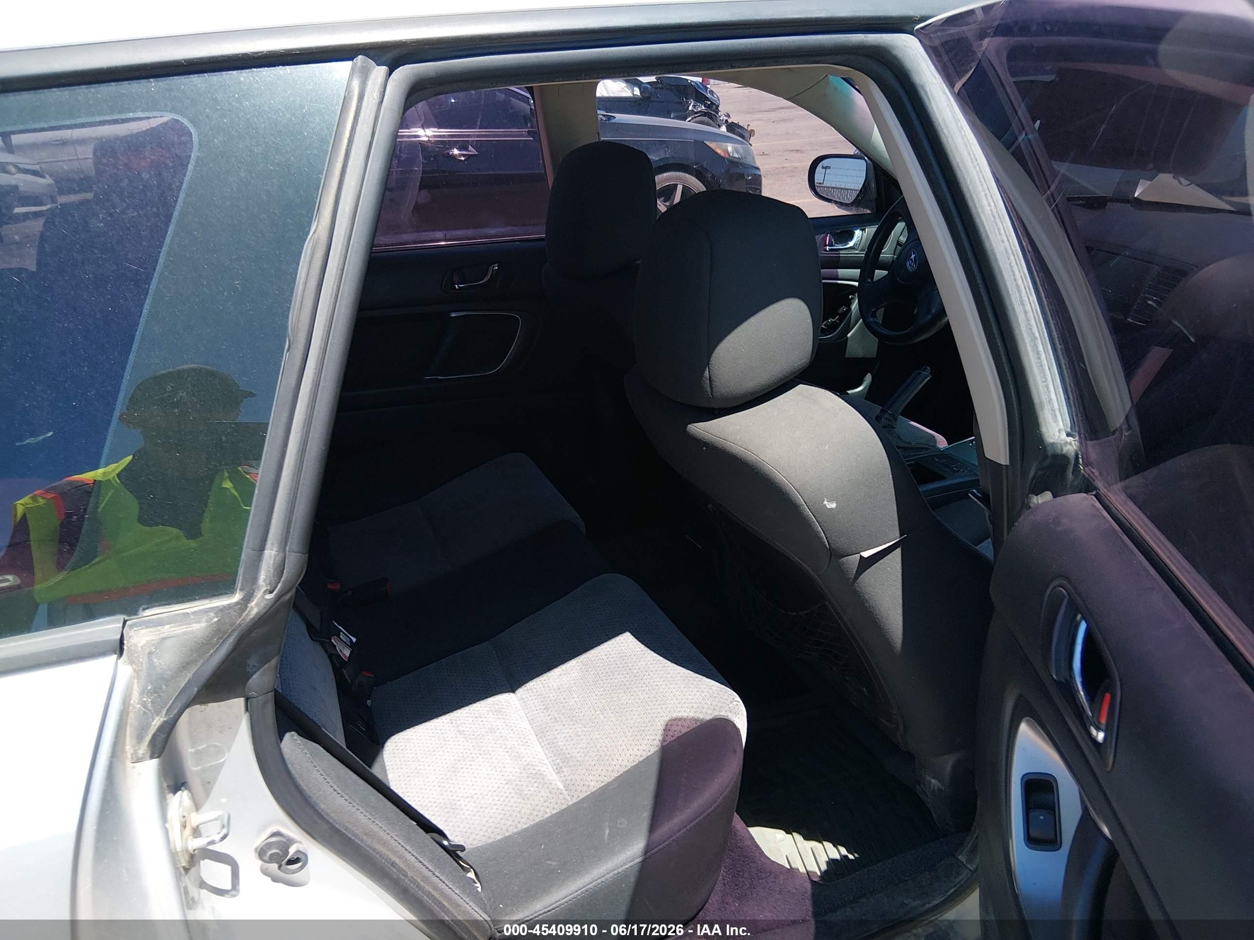 2006 Subaru Outback 2.5i Blue vin: 4S4BP61C167333125