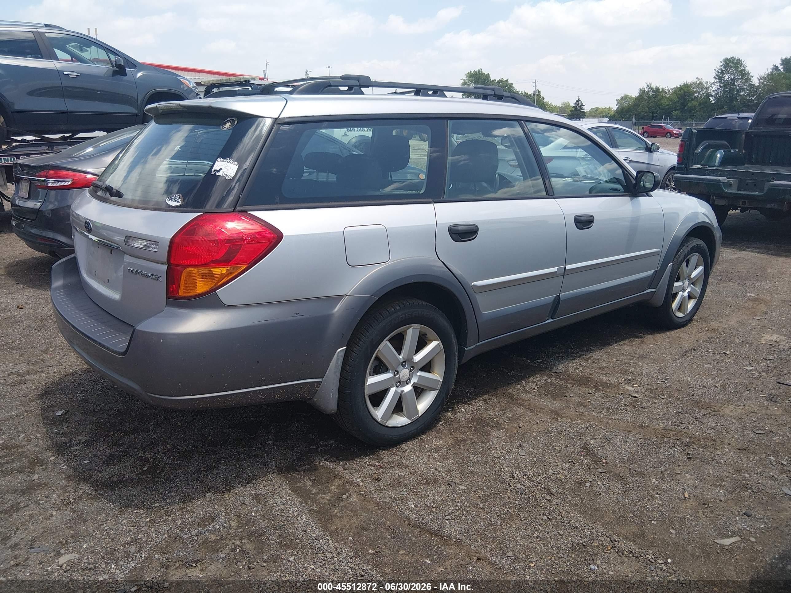 2006 Subaru Outback 2.5i Silver vin: 4S4BP61C167344660
