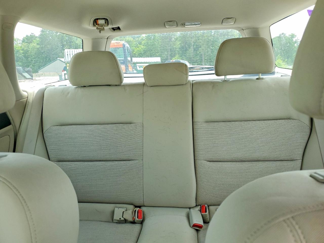 2007 Subaru Outback Outback 2.5i Beige vin: 4S4BP61C177313023