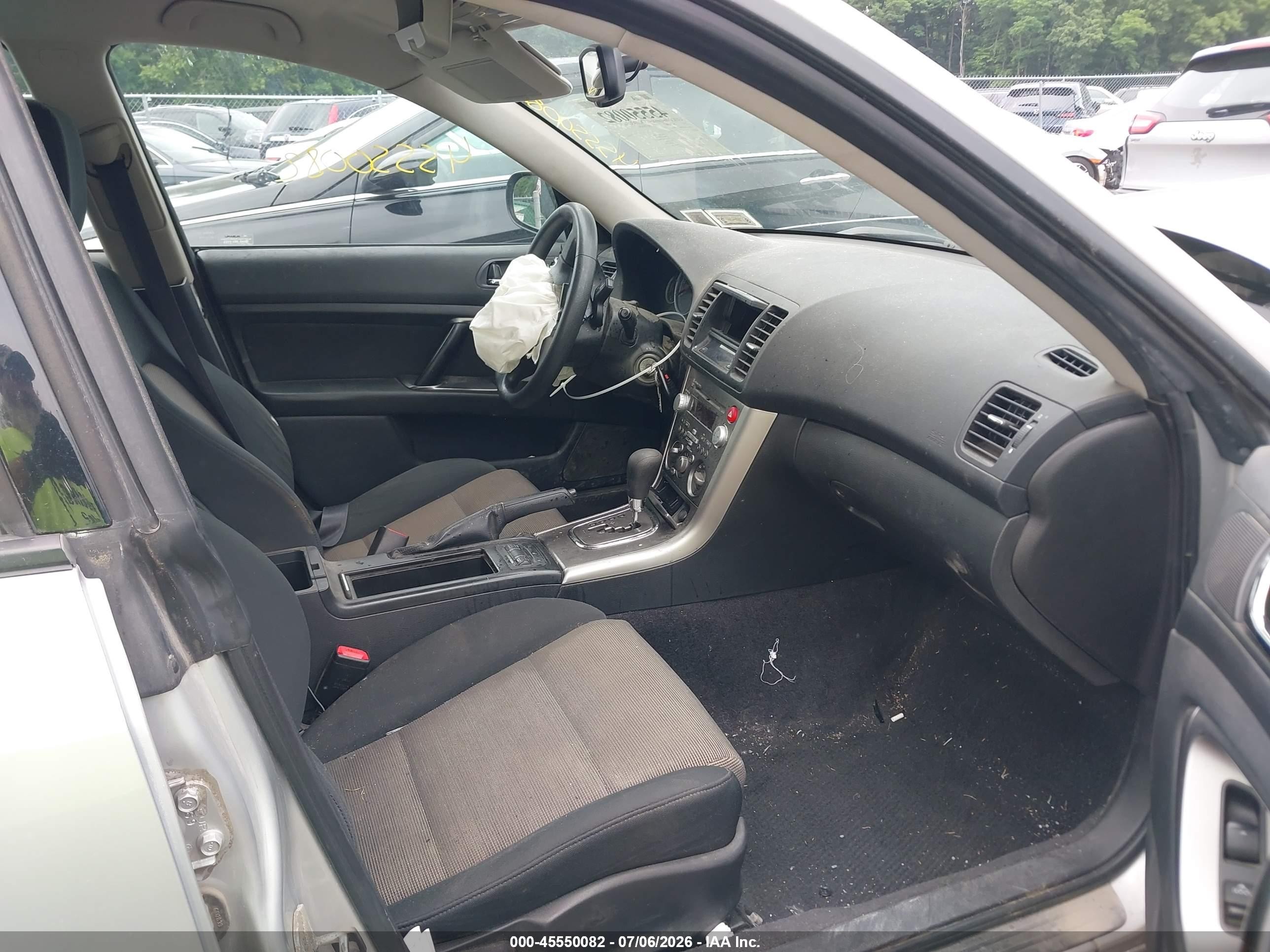2007 Subaru Outback 2.5i Silver vin: 4S4BP61C177319632