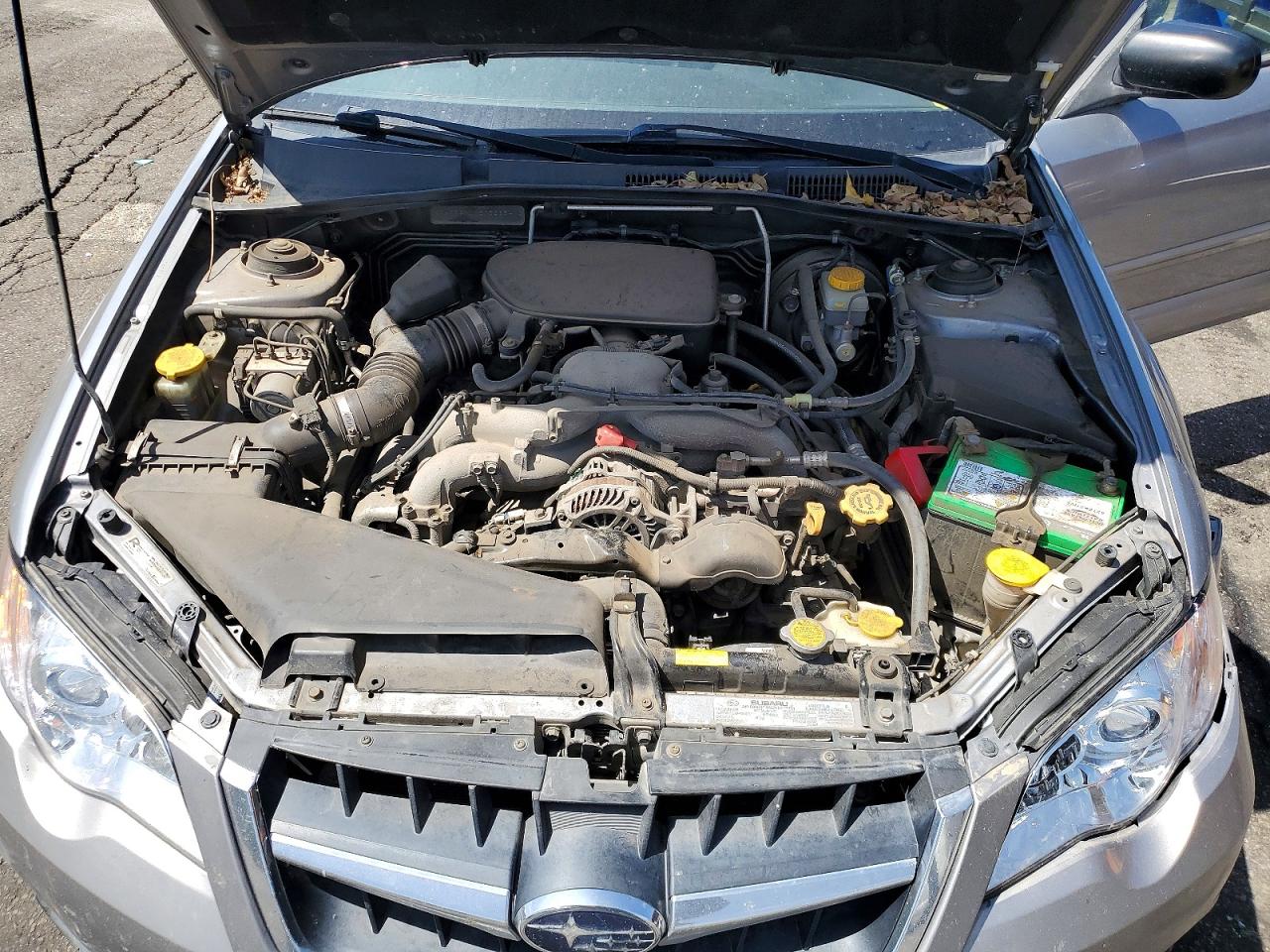 2008 Subaru Outback 2.5i Silver vin: 4S4BP61C187326341
