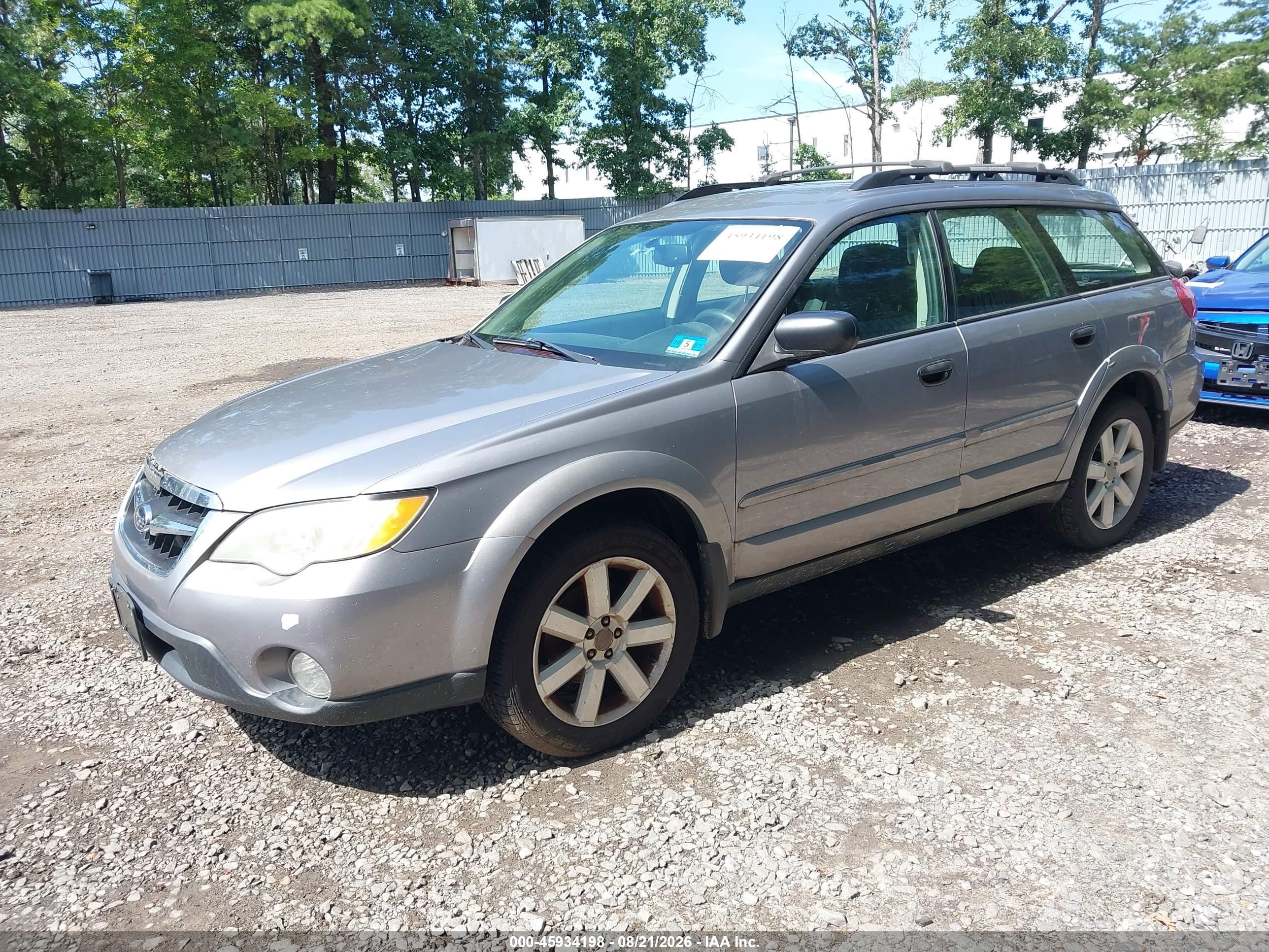 2008 Subaru Outback 2.5i/2.5i L.l. Bean Edition Silver vin: 4S4BP61C187366547