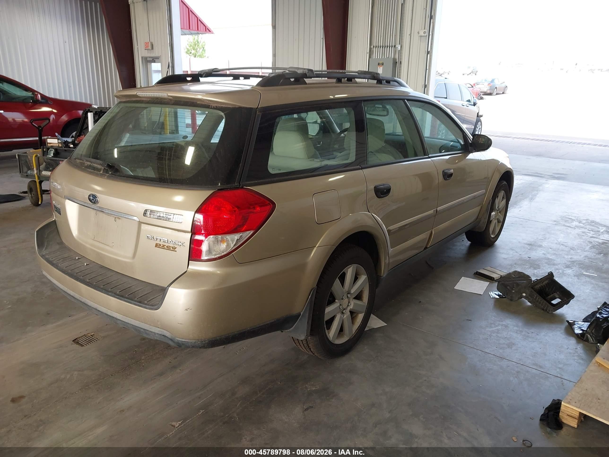 2009 Subaru Outback 2.5i Золотой vin: 4S4BP61C197347630