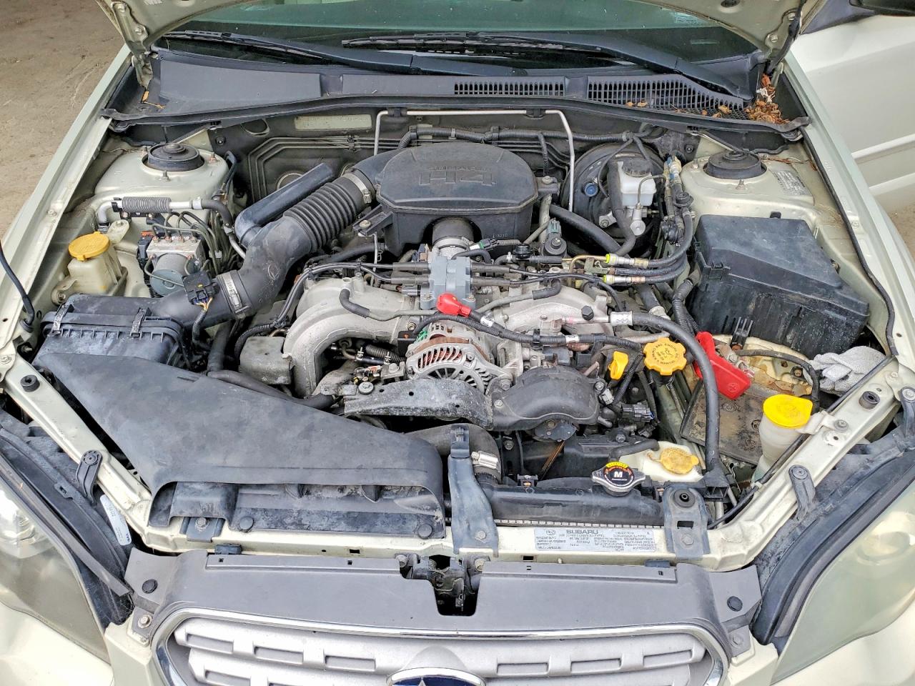 2005 Subaru Legacy Outback 2.5i Silver vin: 4S4BP61C257318406