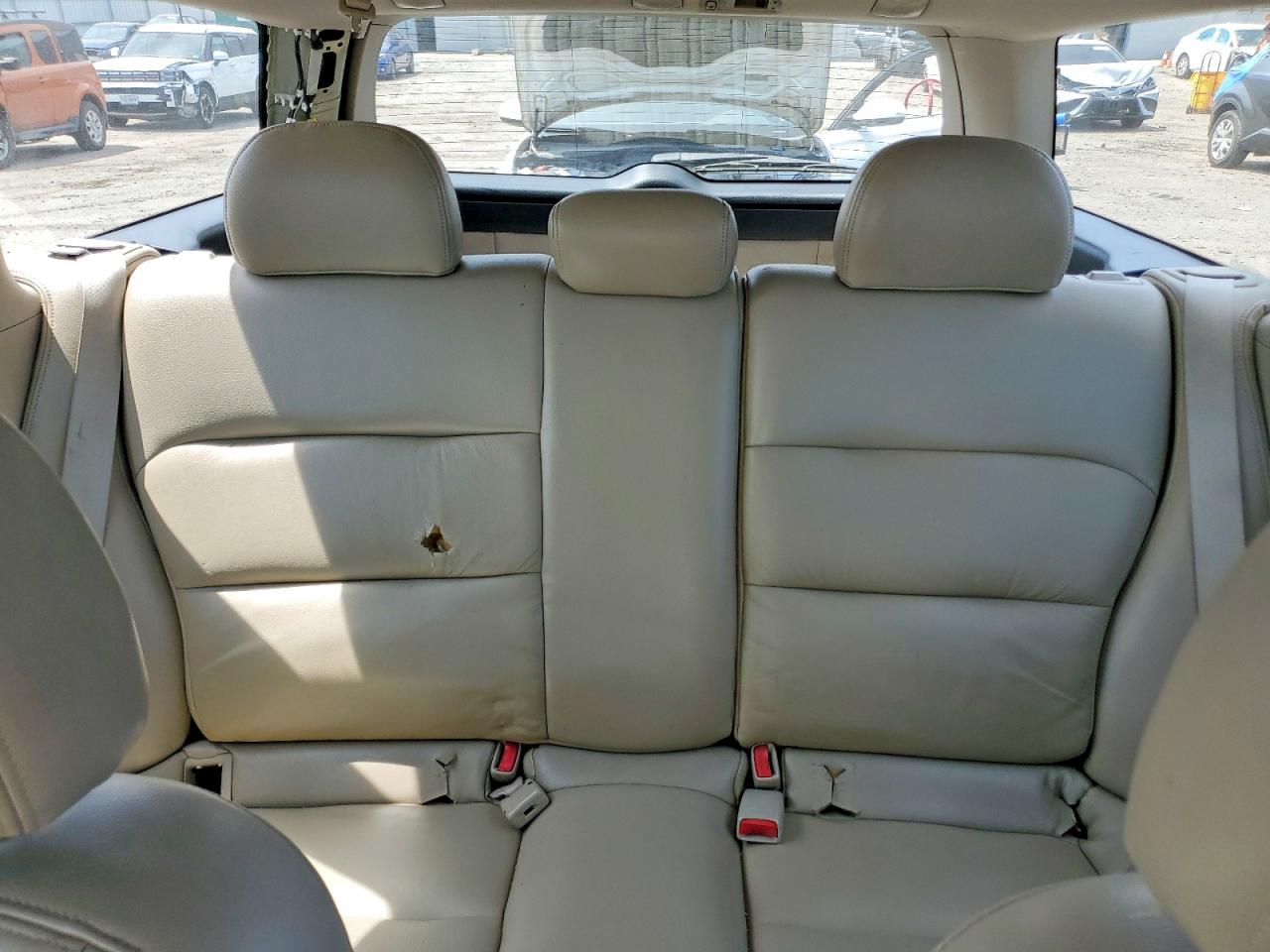 2005 Subaru Legacy Outback 2.5i Золотой vin: 4S4BP61C257332662