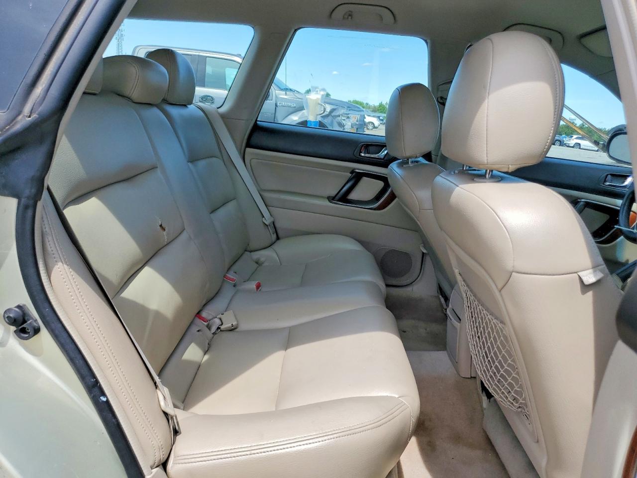2005 Subaru Legacy Outback 2.5i Золотой vin: 4S4BP61C257332662