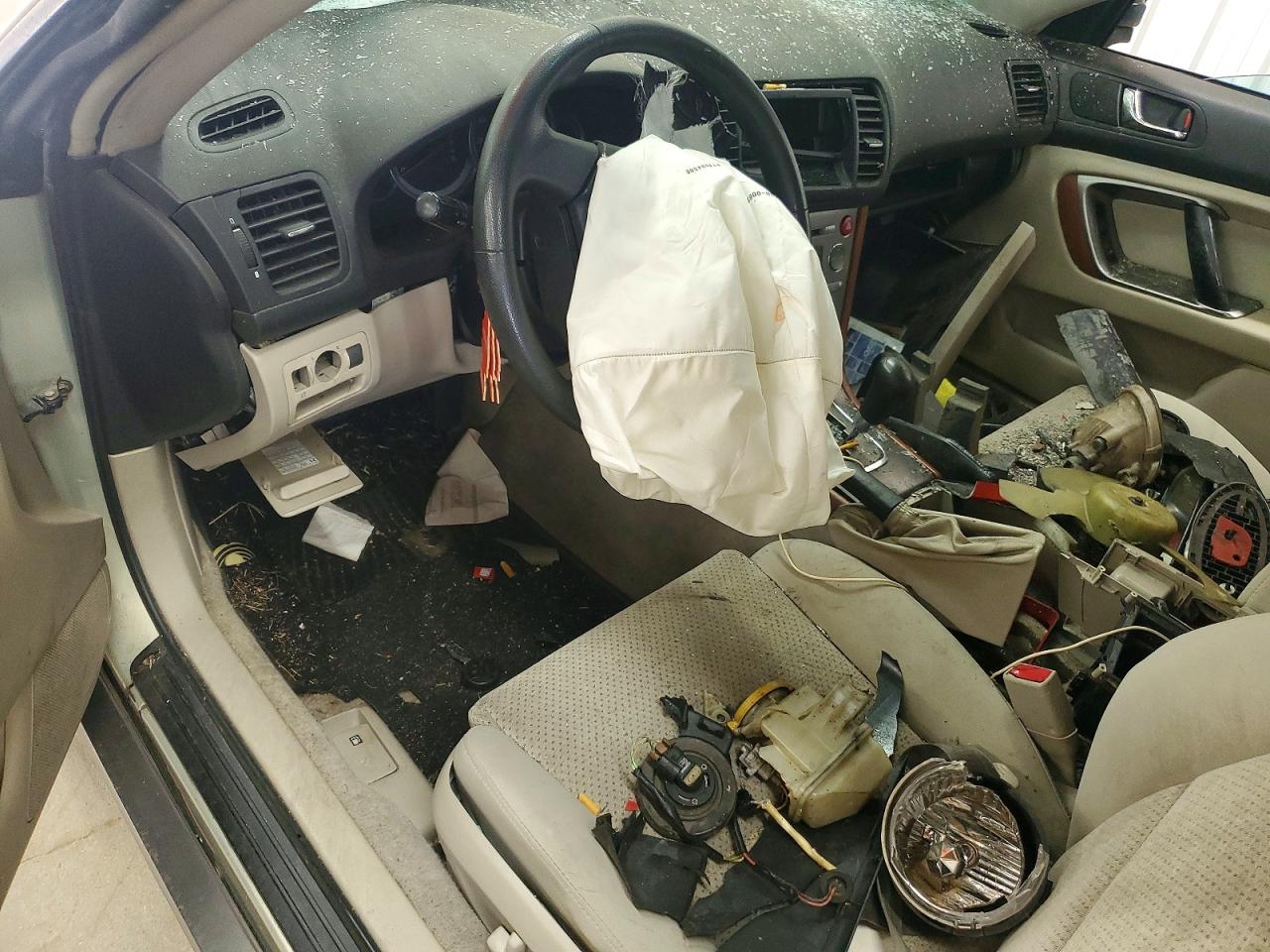 2005 Subaru Legacy Outback 2.5i Бежевый vin: 4S4BP61C257375186