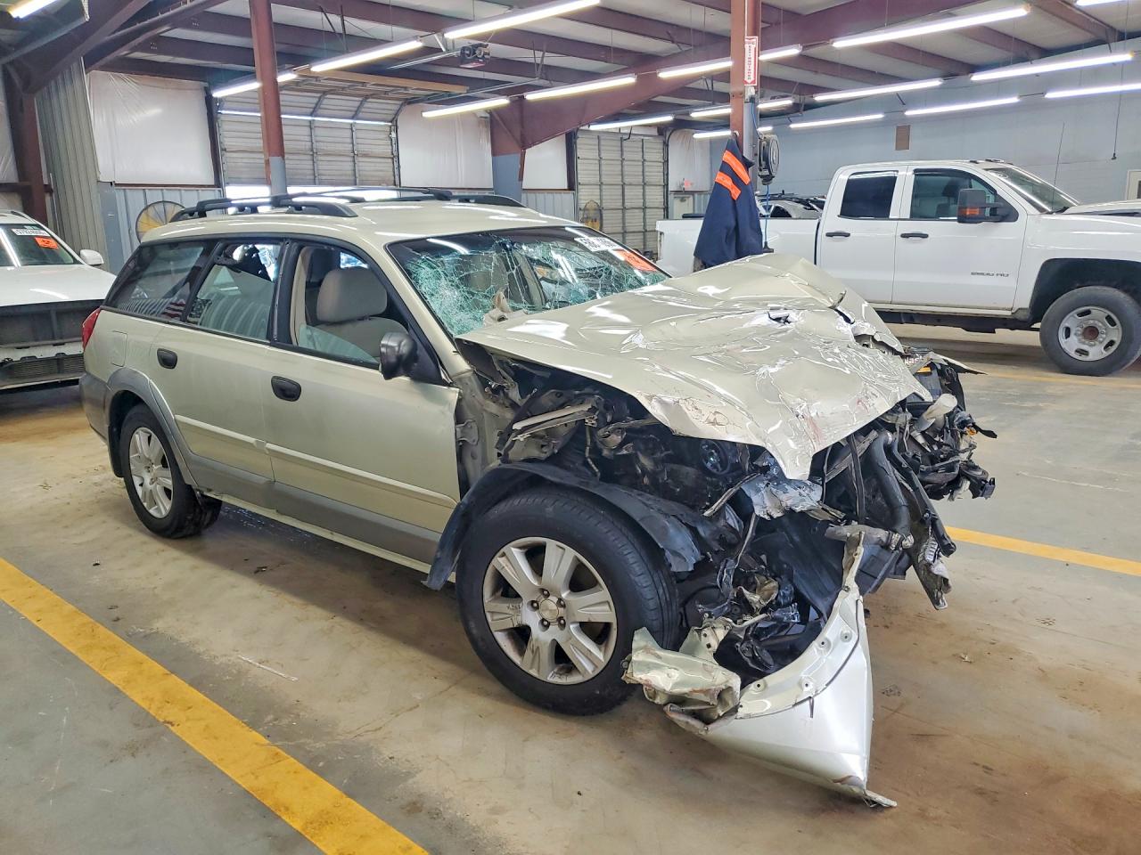 2005 Subaru Legacy Outback 2.5i Бежевый vin: 4S4BP61C257375186