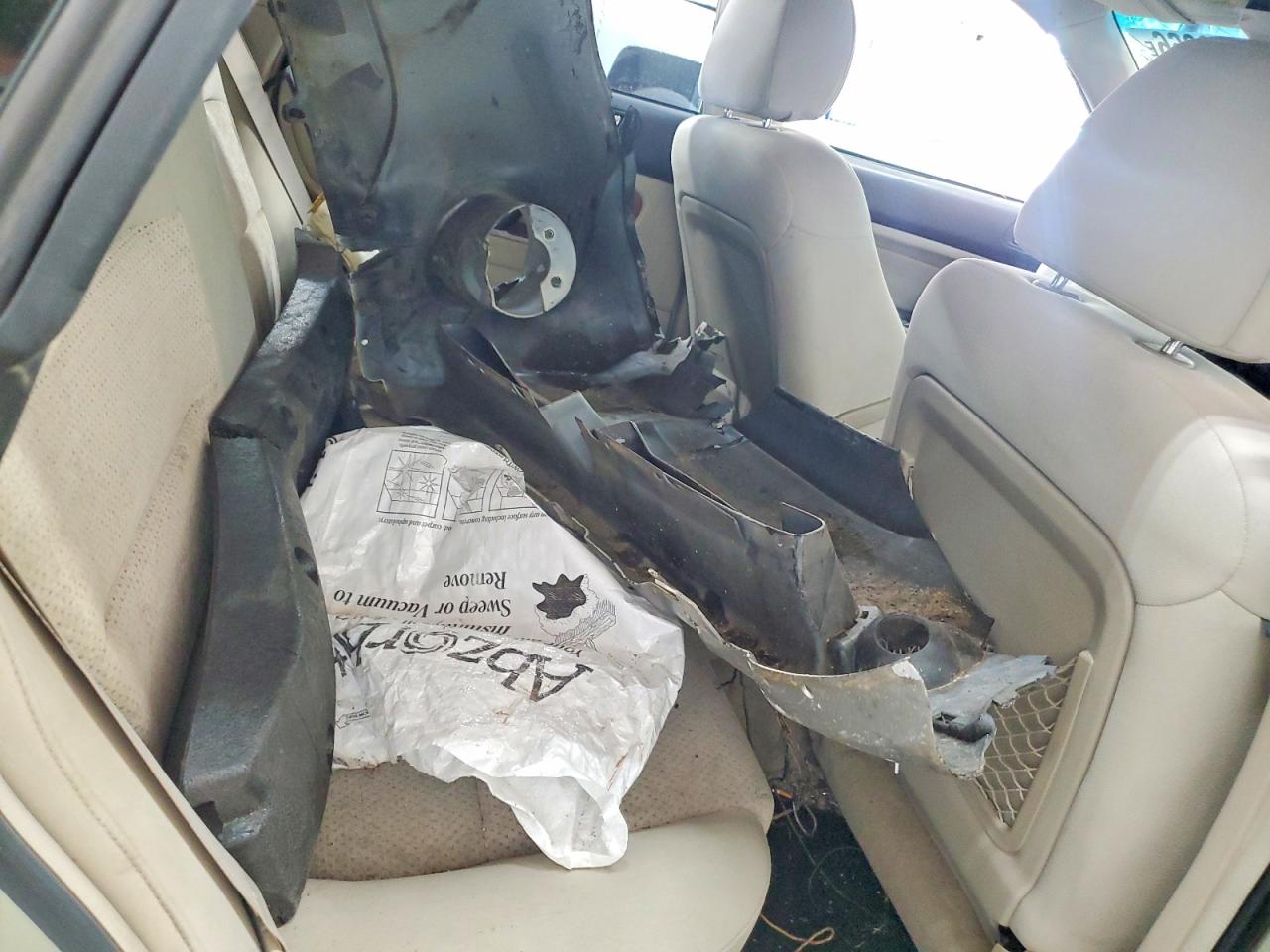 2005 Subaru Legacy Outback 2.5i Бежевый vin: 4S4BP61C257375186