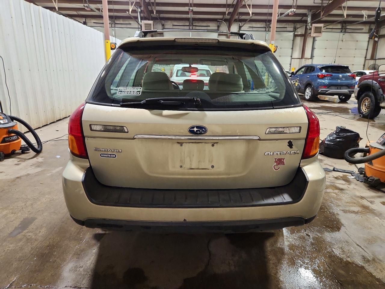 2005 Subaru Legacy Outback 2.5i Beige vin: 4S4BP61C257388035