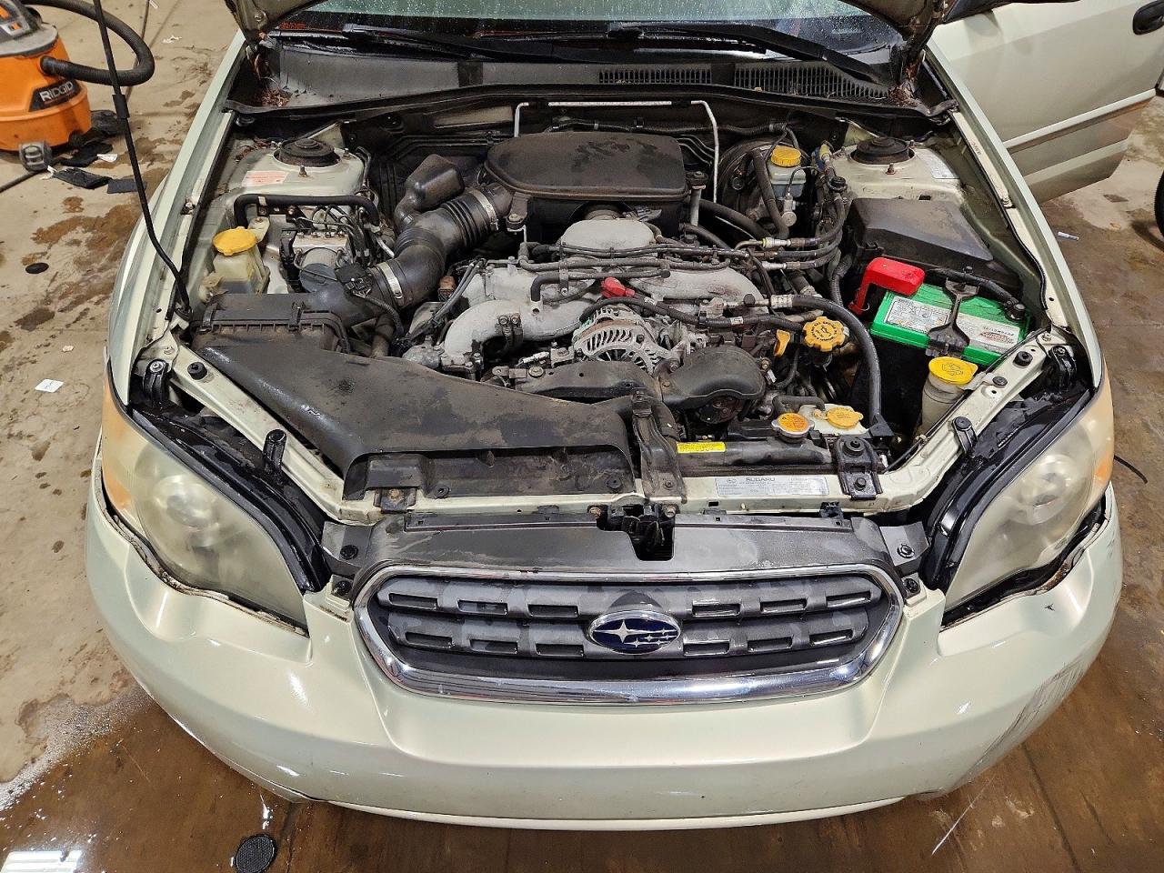 2005 Subaru Legacy Outback 2.5i Beige vin: 4S4BP61C257388035