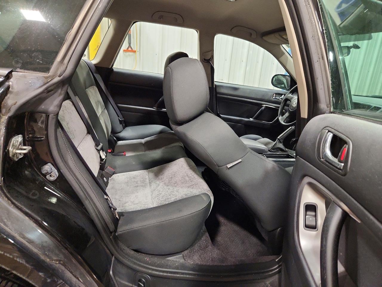 2006 Subaru Legacy Outback 2.5i Black vin: 4S4BP61C267314793