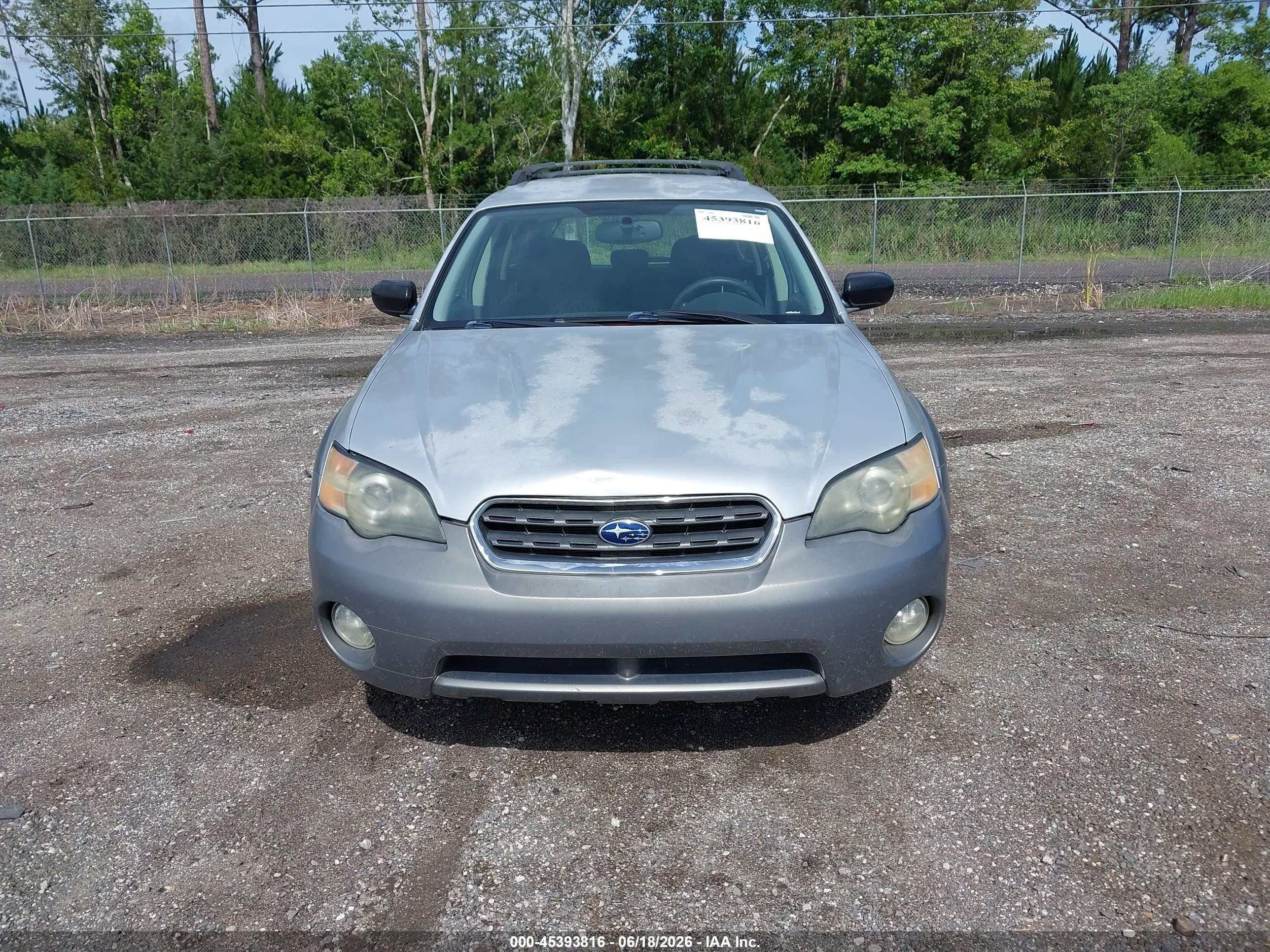 2005 Subaru Outback 2.5i Серебряный vin: 4S4BP61C357388464