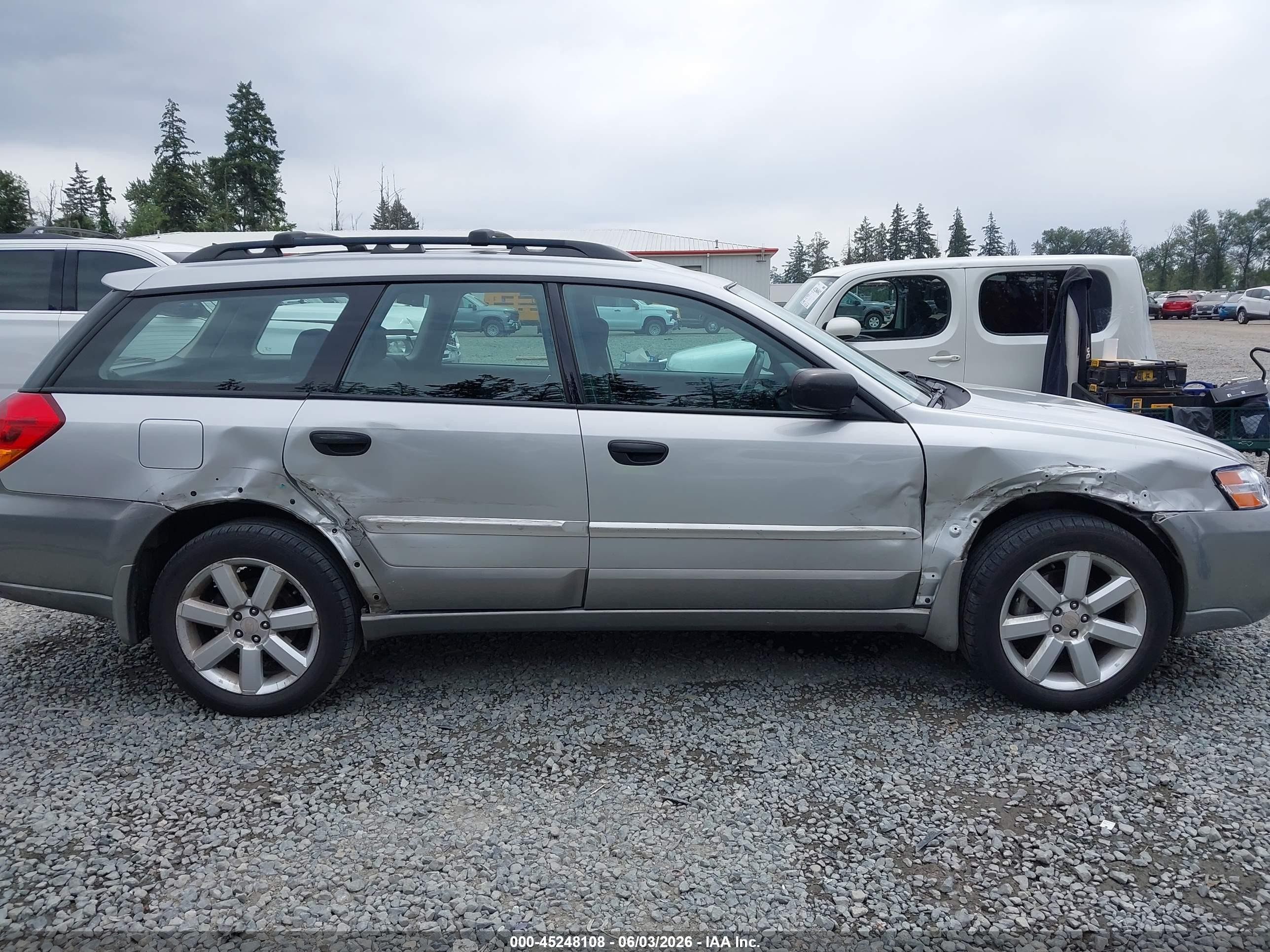 2006 Subaru Outback 2.5i Silver vin: 4S4BP61C367309327