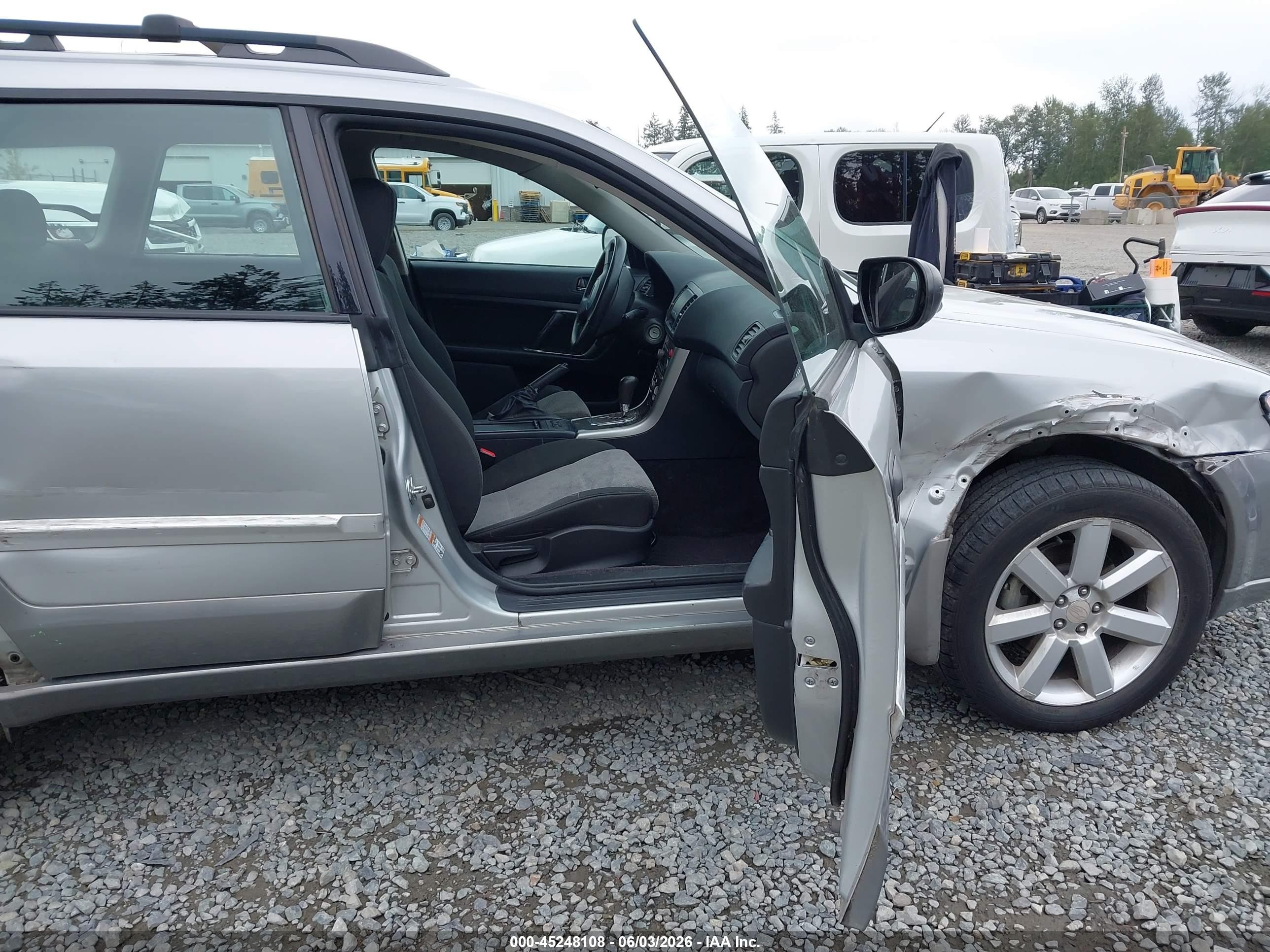2006 Subaru Outback 2.5i Silver vin: 4S4BP61C367309327