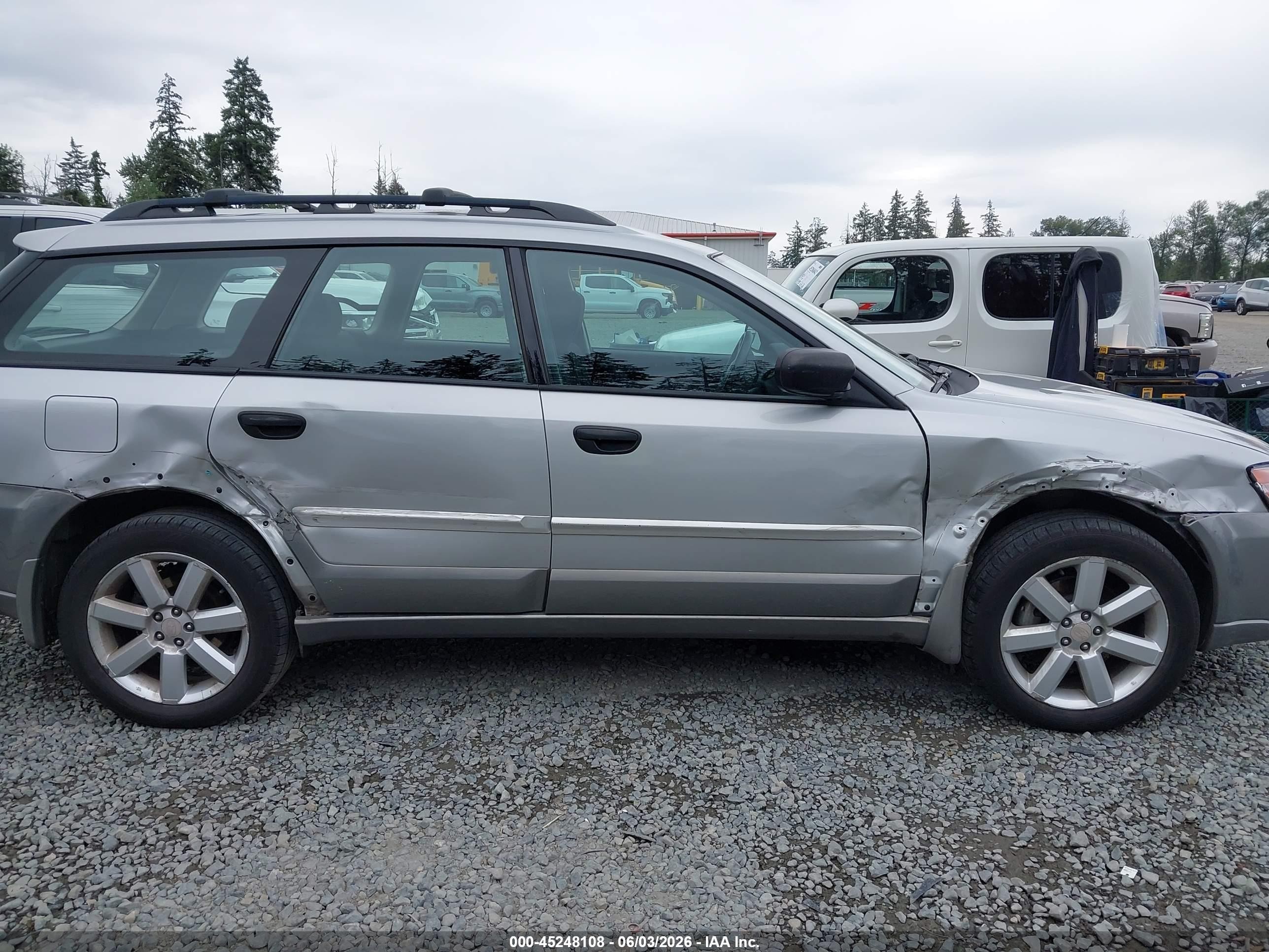 2006 Subaru Outback 2.5i Silver vin: 4S4BP61C367309327