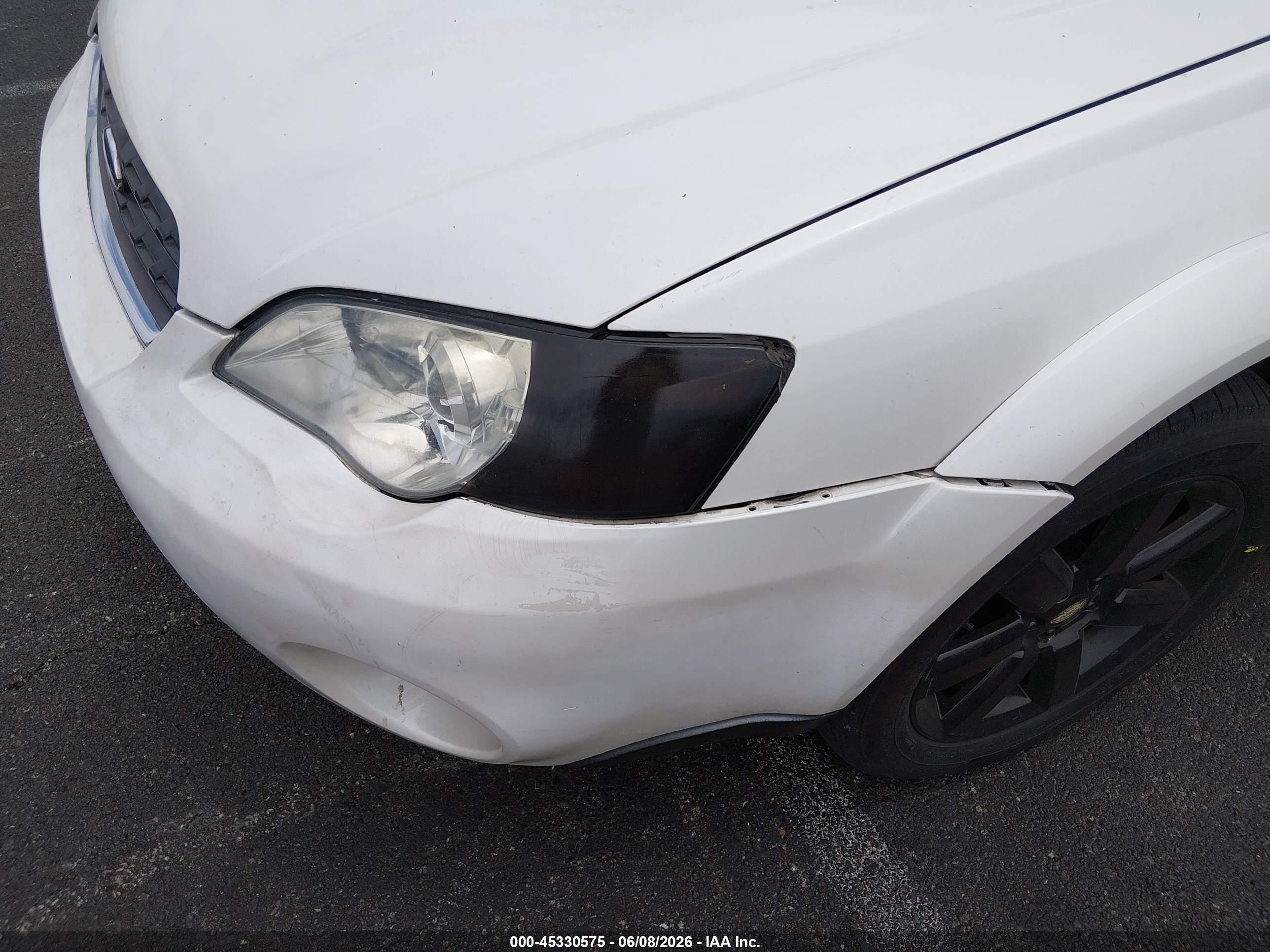 2007 Subaru Outback 2.5i White vin: 4S4BP61C377320832
