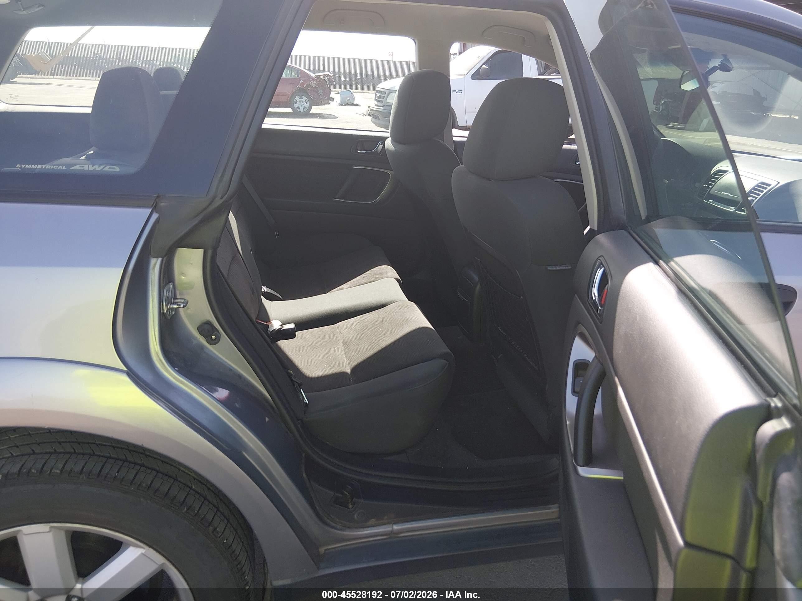 2008 Subaru Outback (natl) I/ll Bean W/nav/ll Bean W/nav/vdc Silver vin: 4S4BP61C387326339