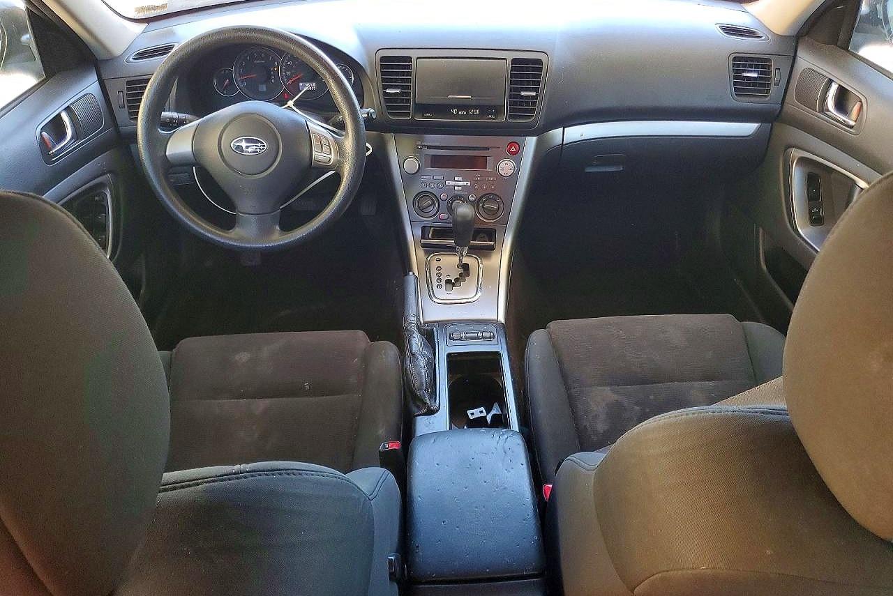 2008 Subaru Outback 2.5i Silver vin: 4S4BP61C387330357