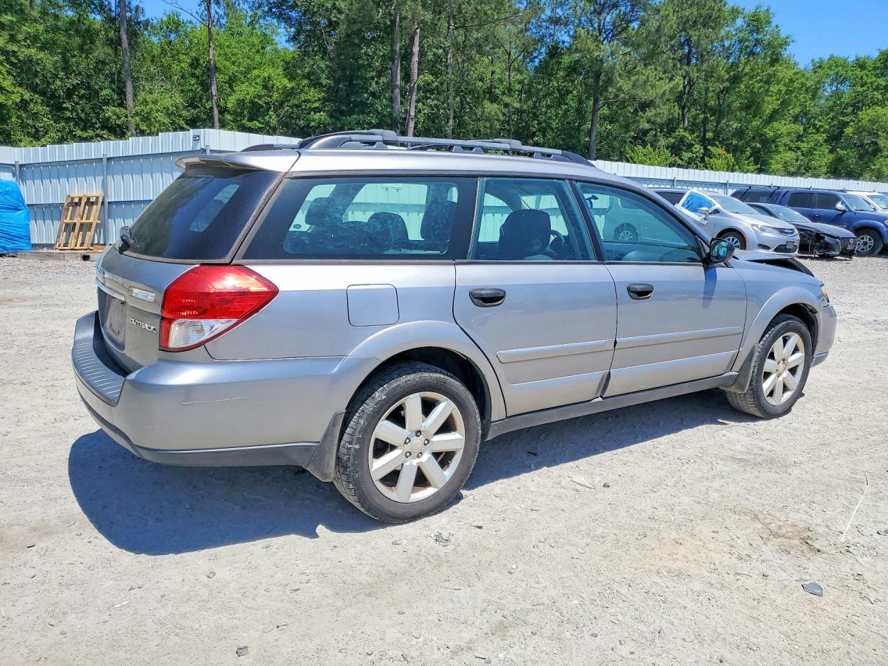 2008 Subaru Outback 2.5i Silver vin: 4S4BP61C387330357