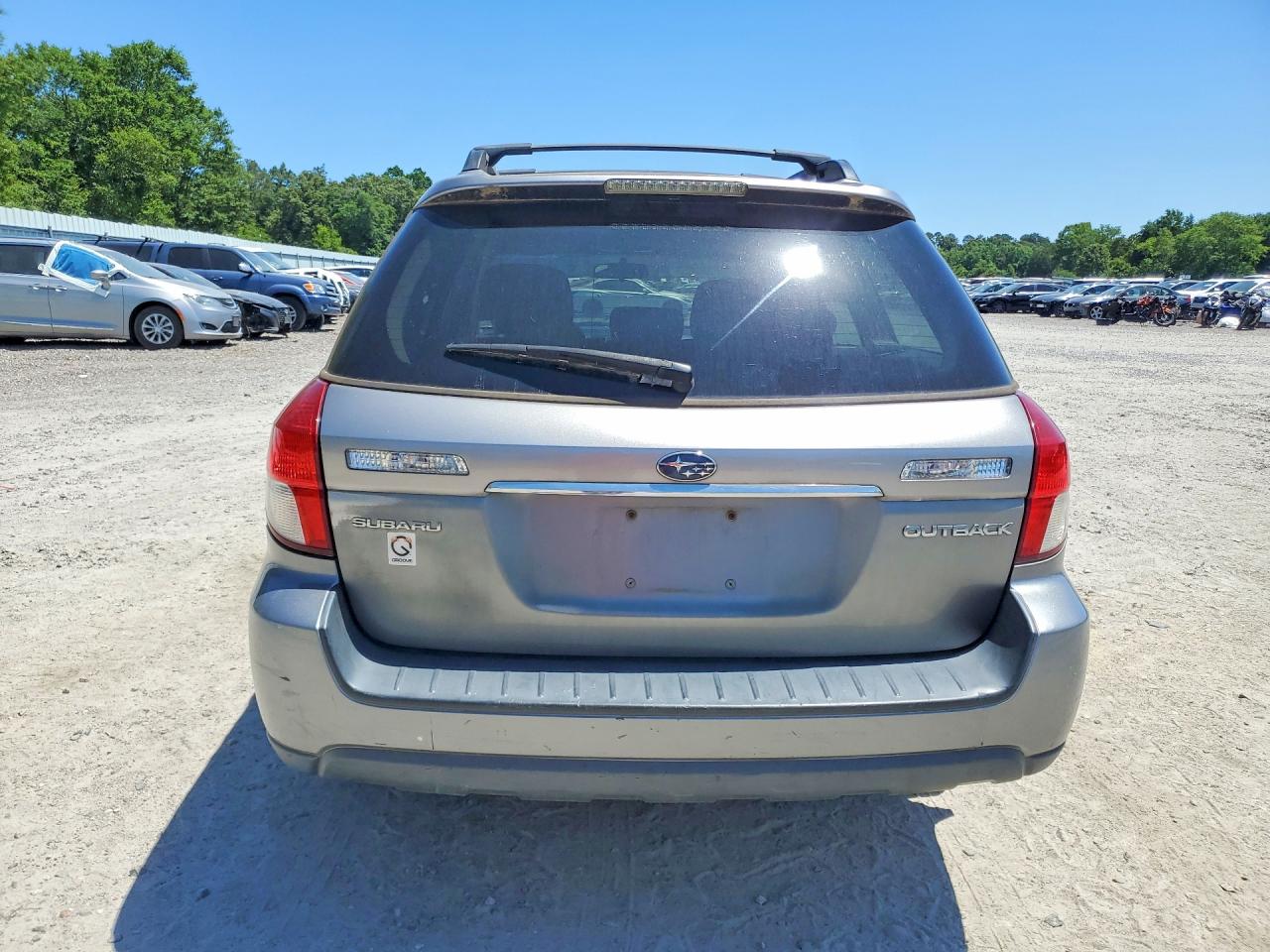 2008 Subaru Outback 2.5i Silver vin: 4S4BP61C387330357