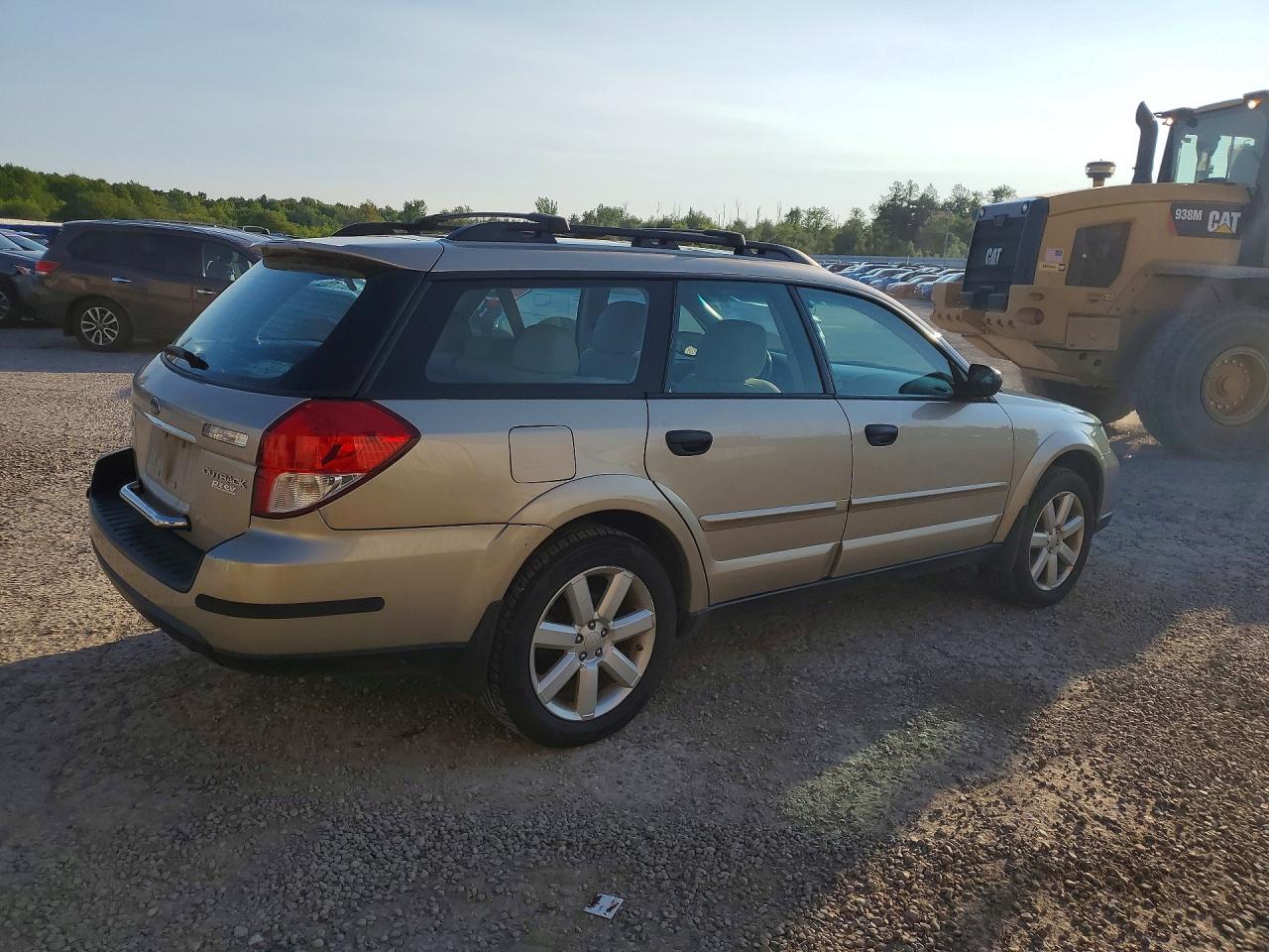 2008 Subaru Outback 2.5i Beige vin: 4S4BP61C387349944