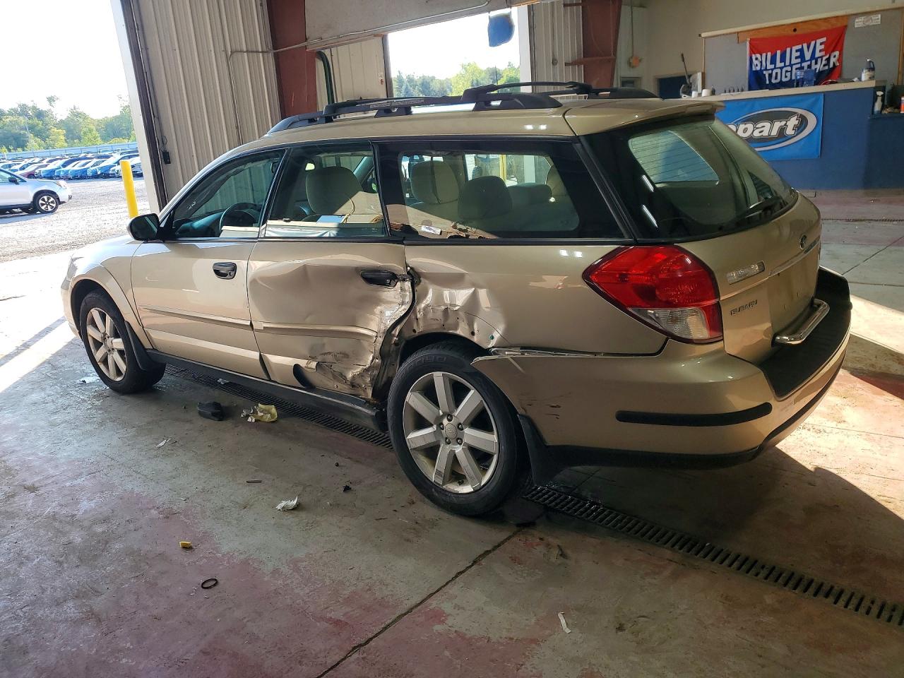 2008 Subaru Outback 2.5i Beige vin: 4S4BP61C387349944