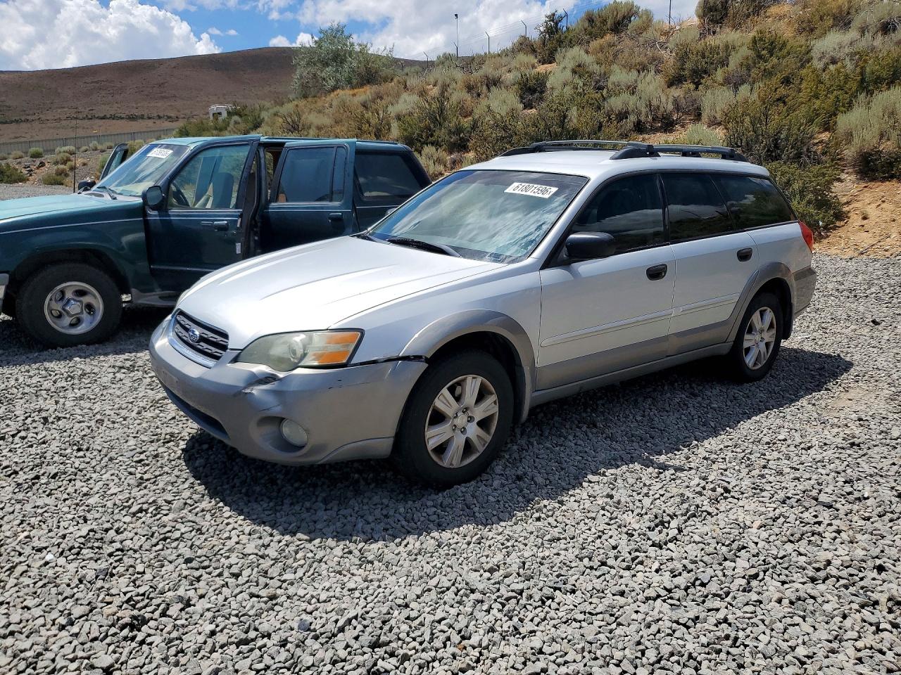 2005 Subaru Legacy Outback 2.5i Серебряный vin: 4S4BP61C457390630