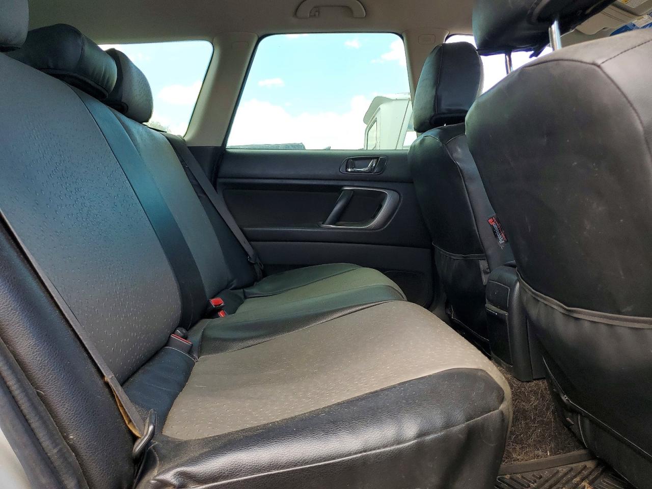 2005 Subaru Legacy Outback 2.5i Silver vin: 4S4BP61C457390630