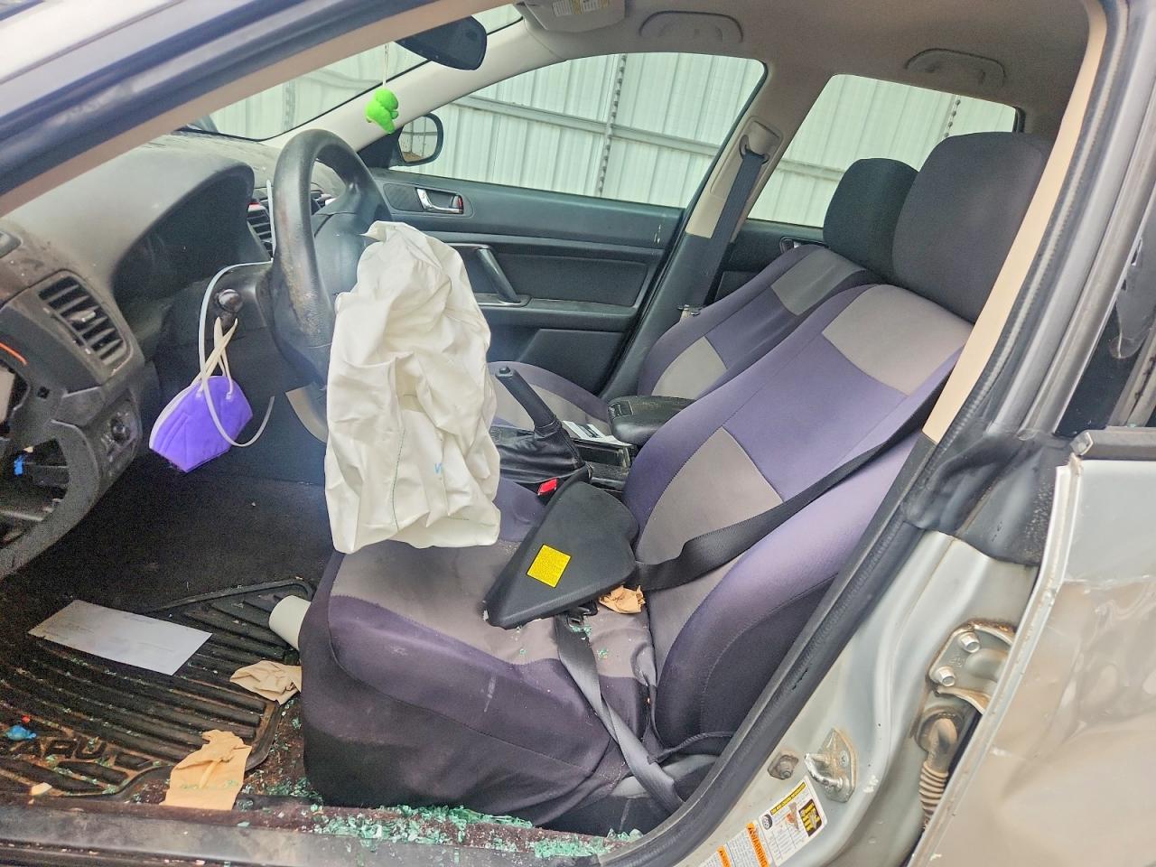 2006 Subaru Legacy Outback 2.5i Серебряный vin: 4S4BP61C467310826