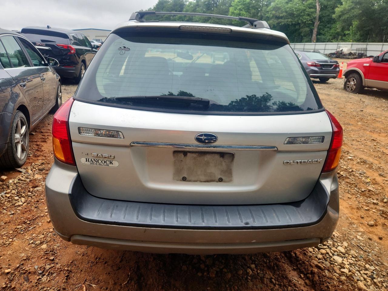 2006 Subaru Legacy Outback 2.5i Серебряный vin: 4S4BP61C467310826