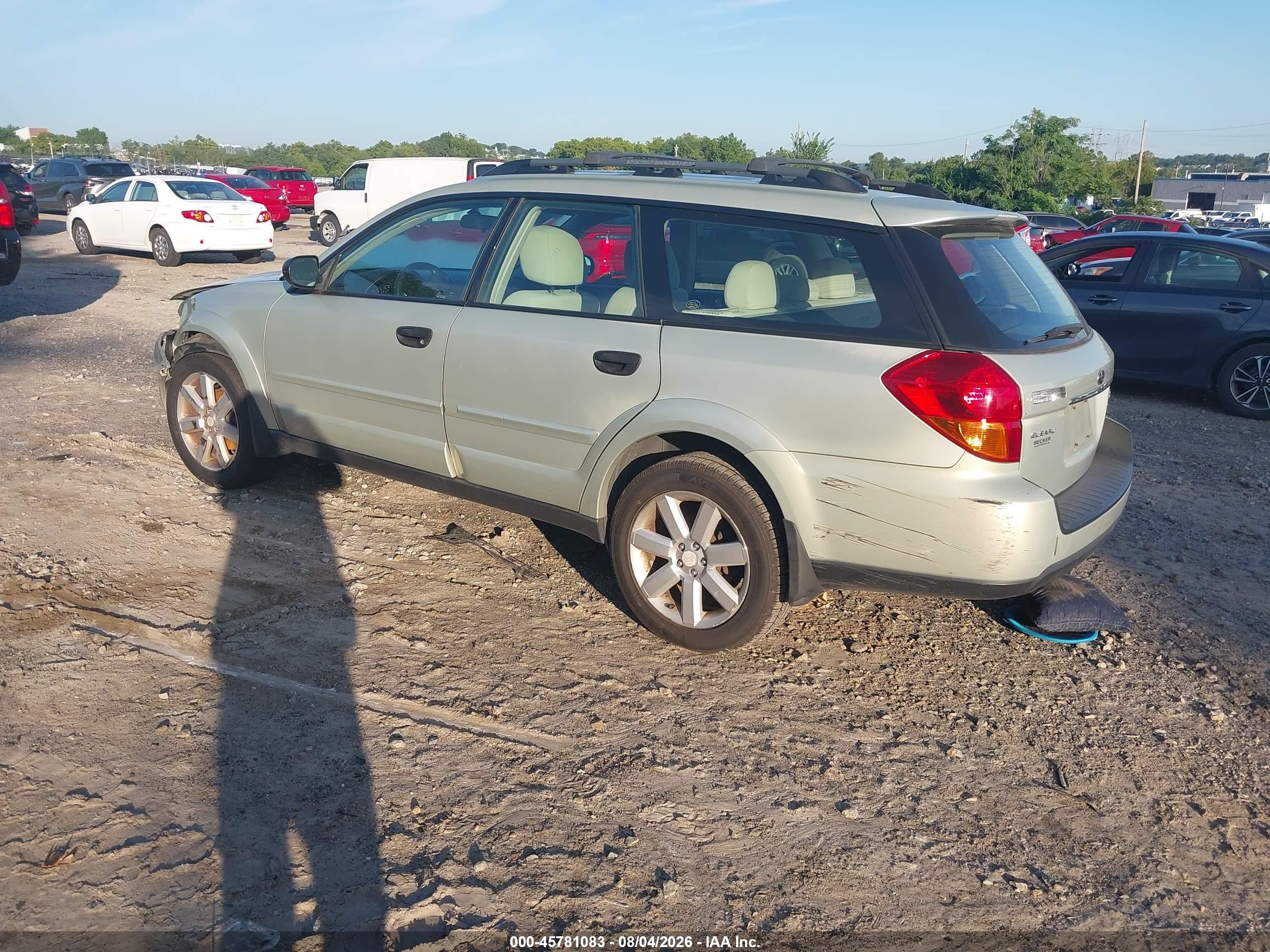 2006 Subaru Outback 2.5i Gold vin: 4S4BP61C467358830