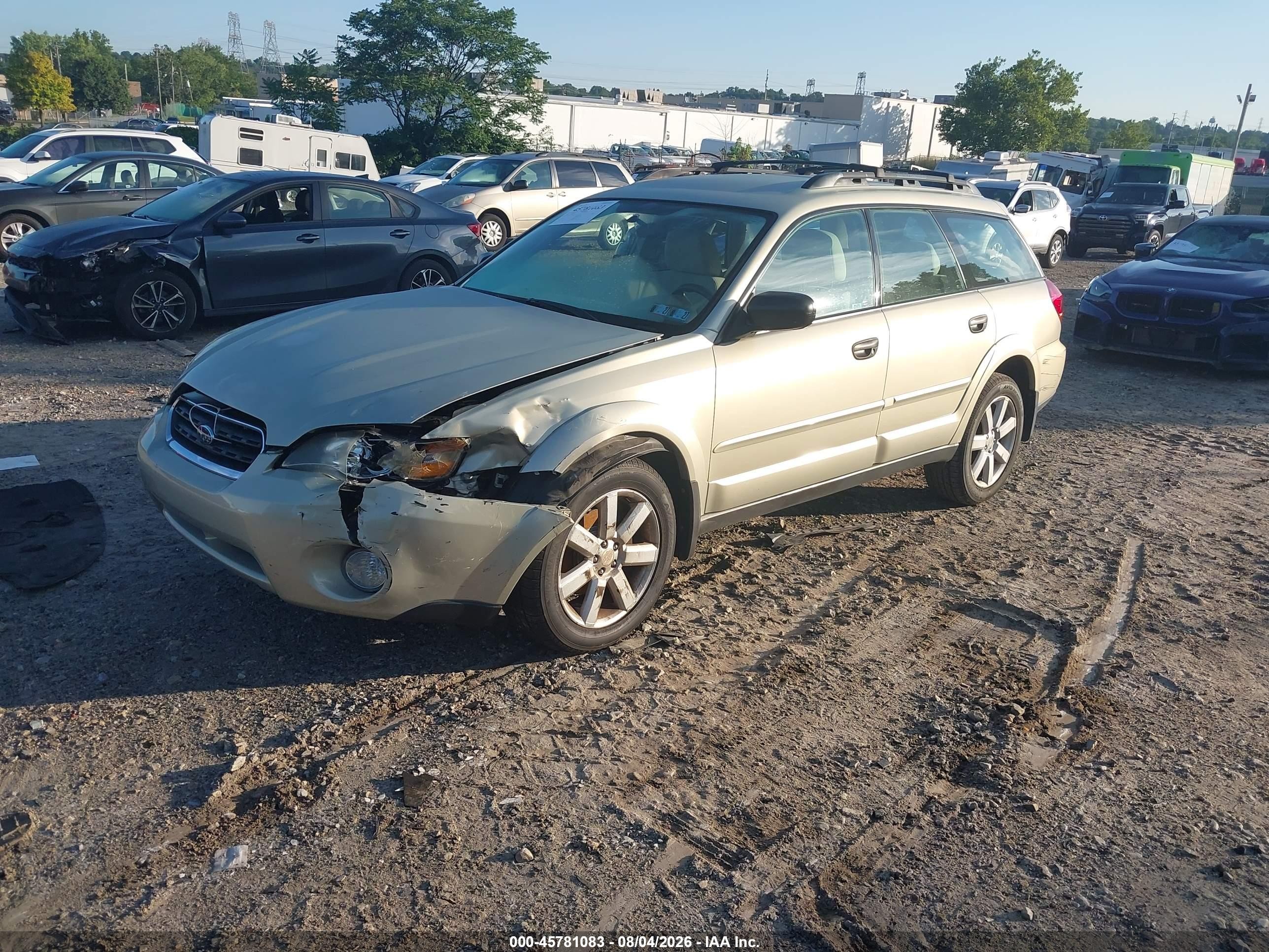 2006 Subaru Outback 2.5i Gold vin: 4S4BP61C467358830
