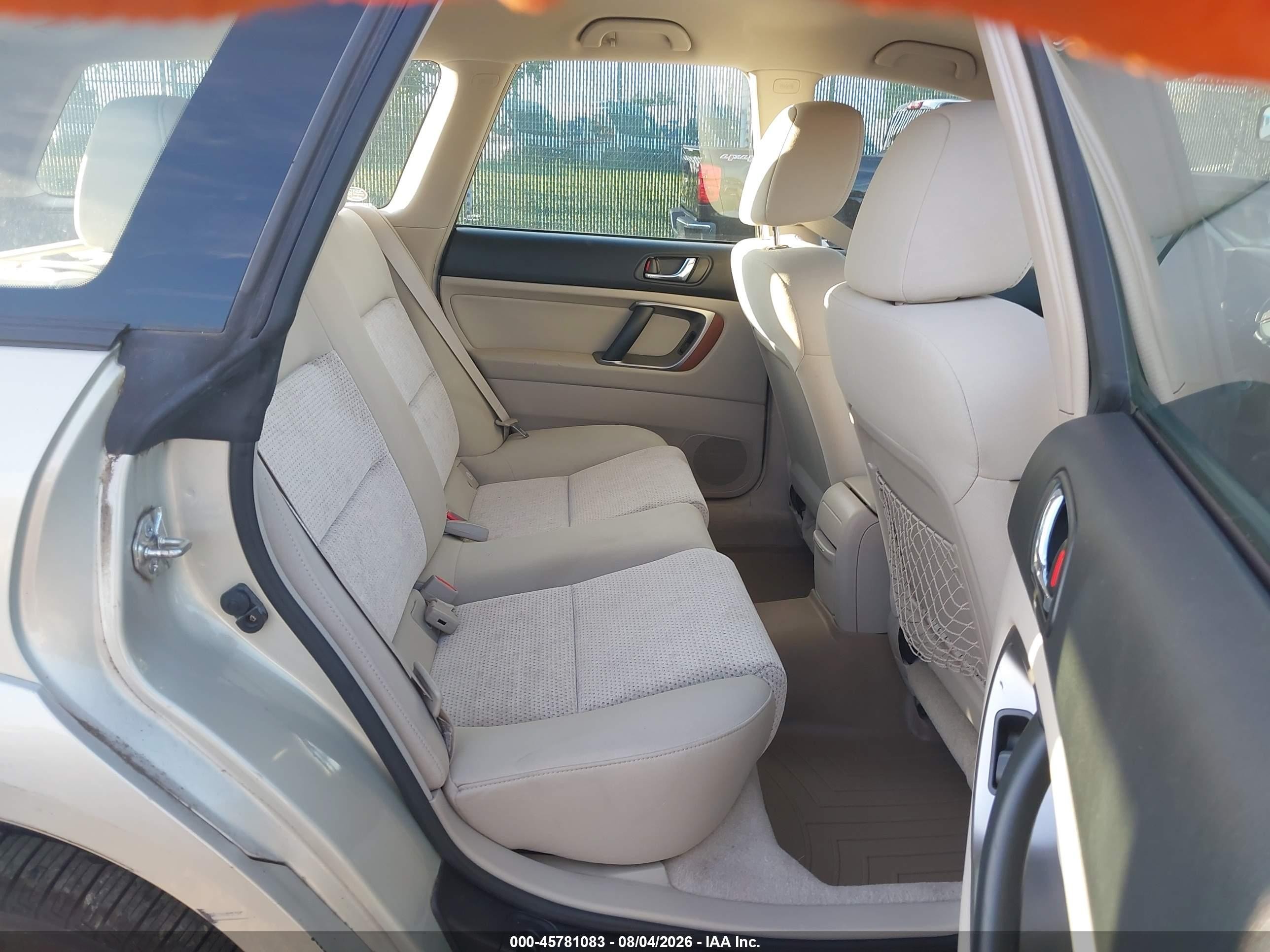 2006 Subaru Outback 2.5i Gold vin: 4S4BP61C467358830