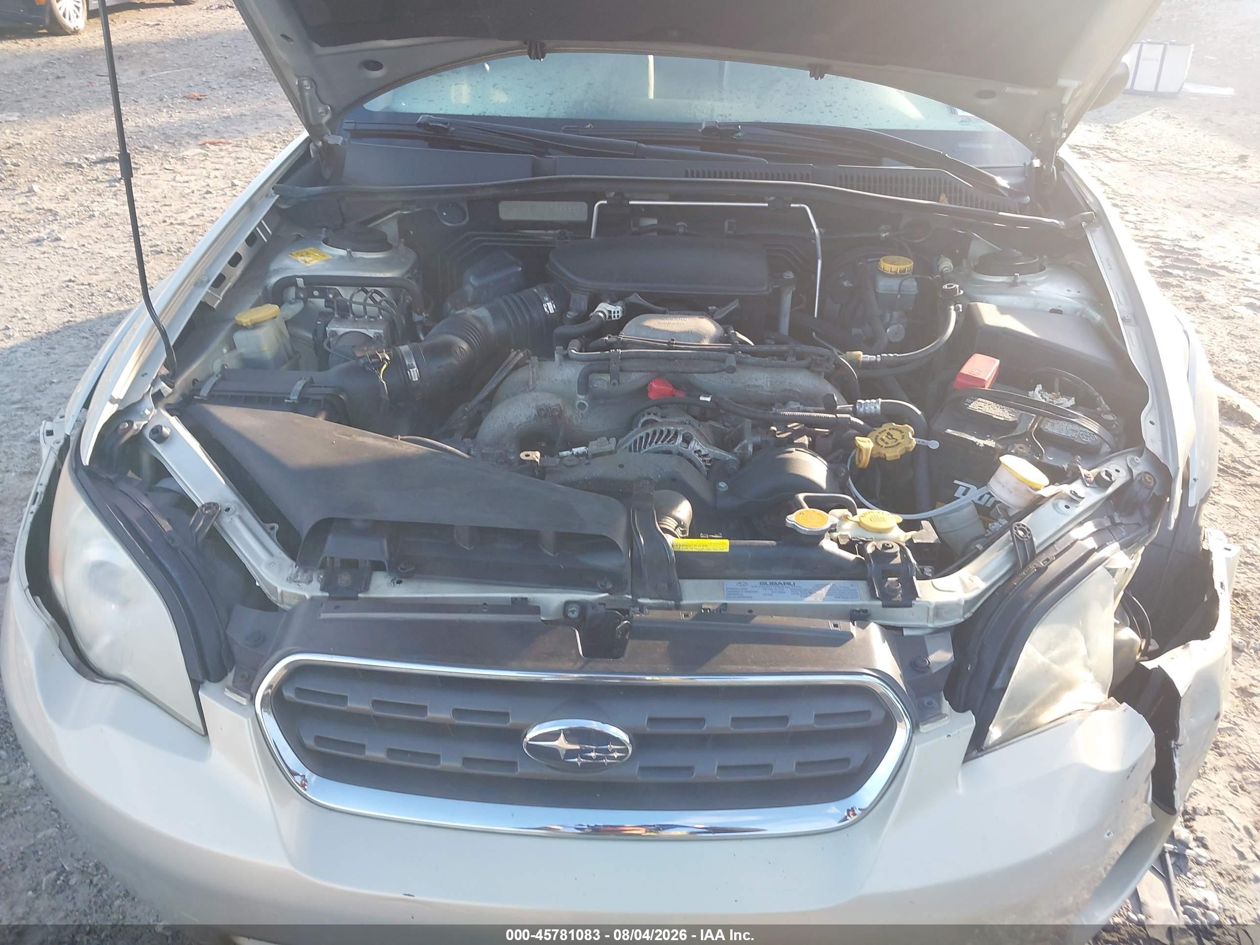 2006 Subaru Outback 2.5i Gold vin: 4S4BP61C467358830
