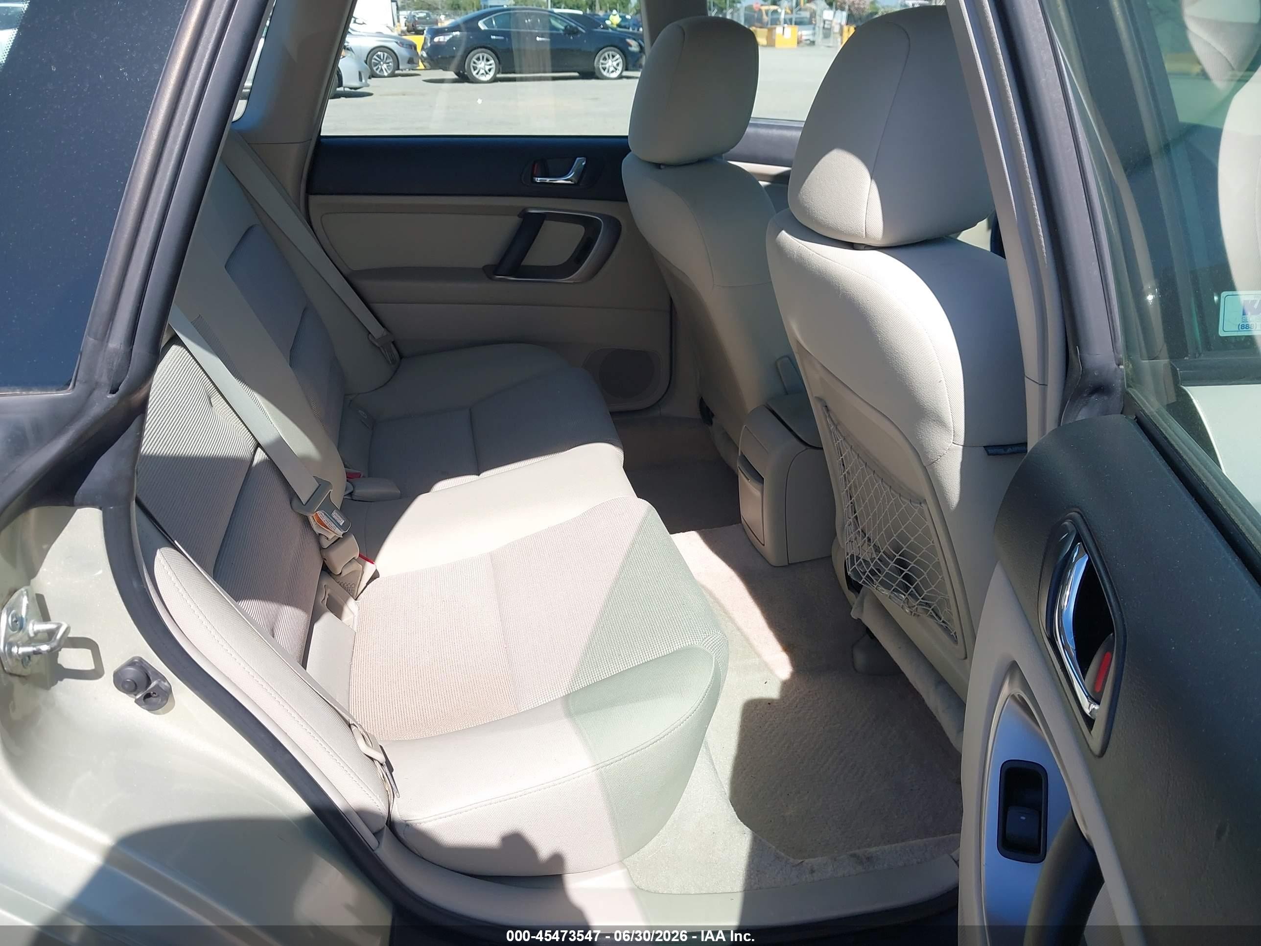 2007 Subaru Outback 2.5i Basic Beige vin: 4S4BP61C477329619