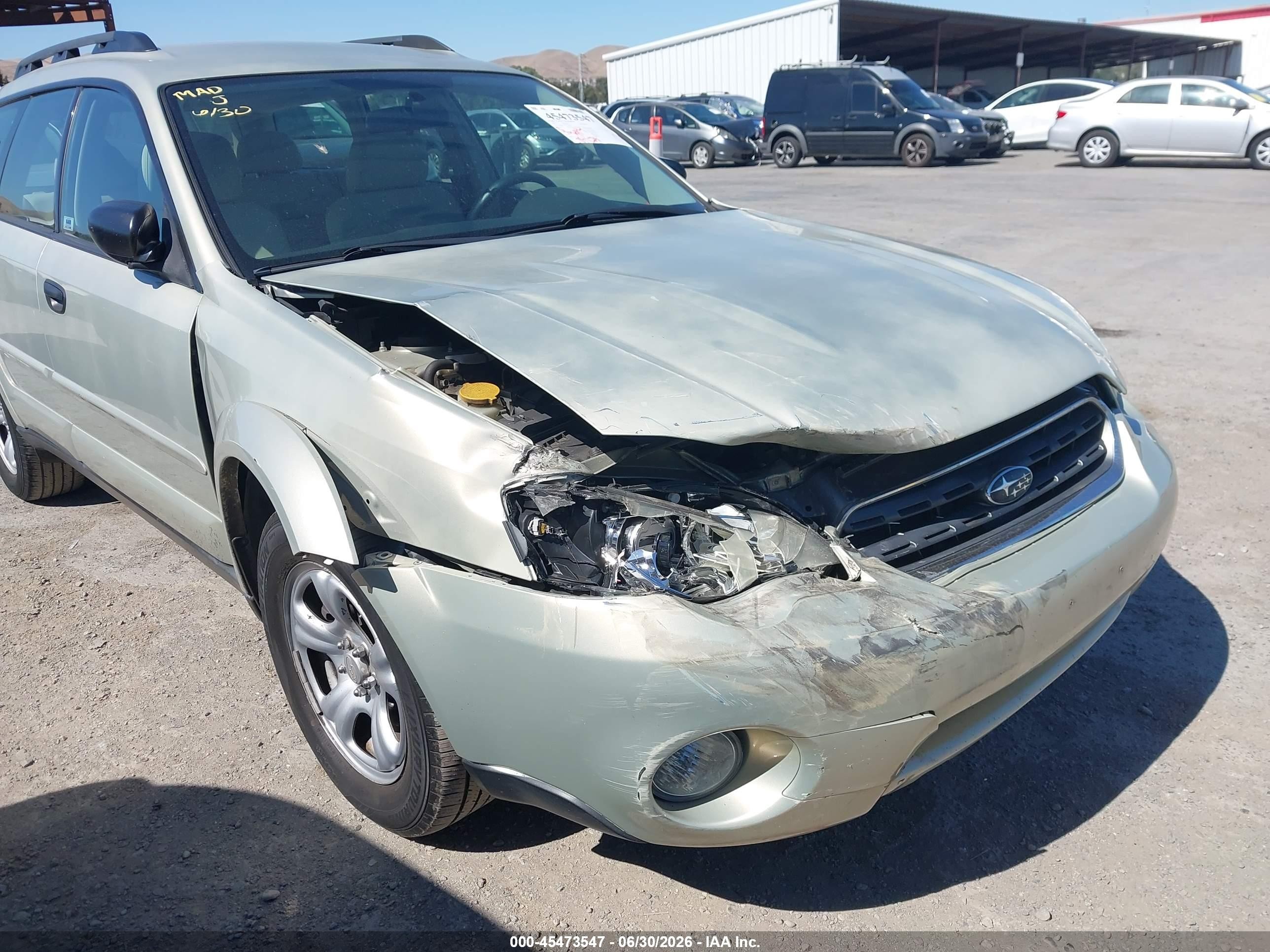 2007 Subaru Outback 2.5i Basic Beige vin: 4S4BP61C477329619